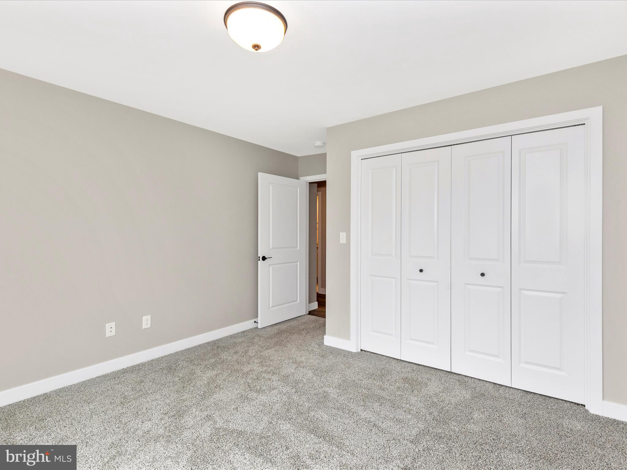 PENN NATIONAL GOLF COURSE COMMUNITY - Residential