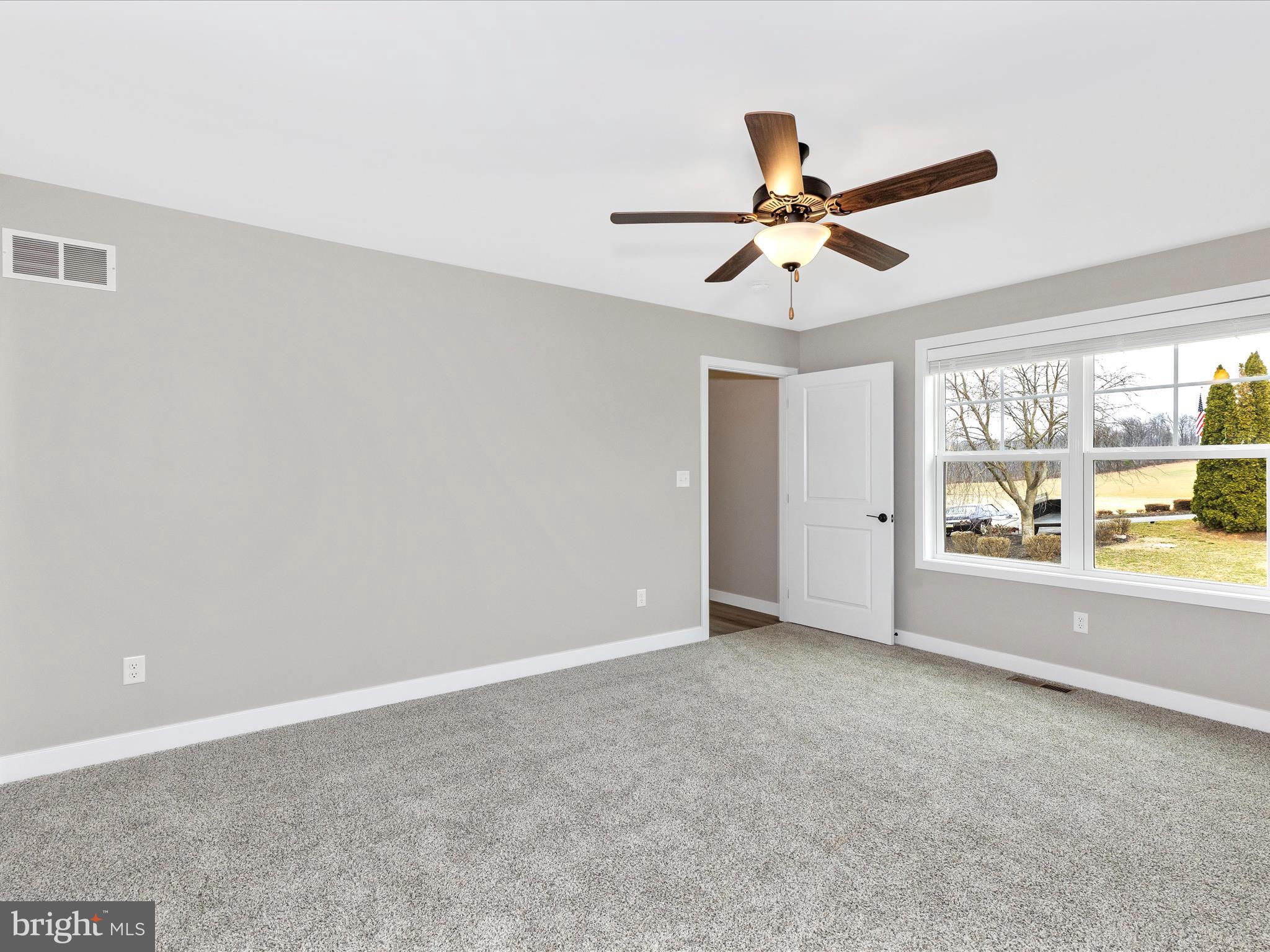 PENN NATIONAL GOLF COURSE COMMUNITY - Residential