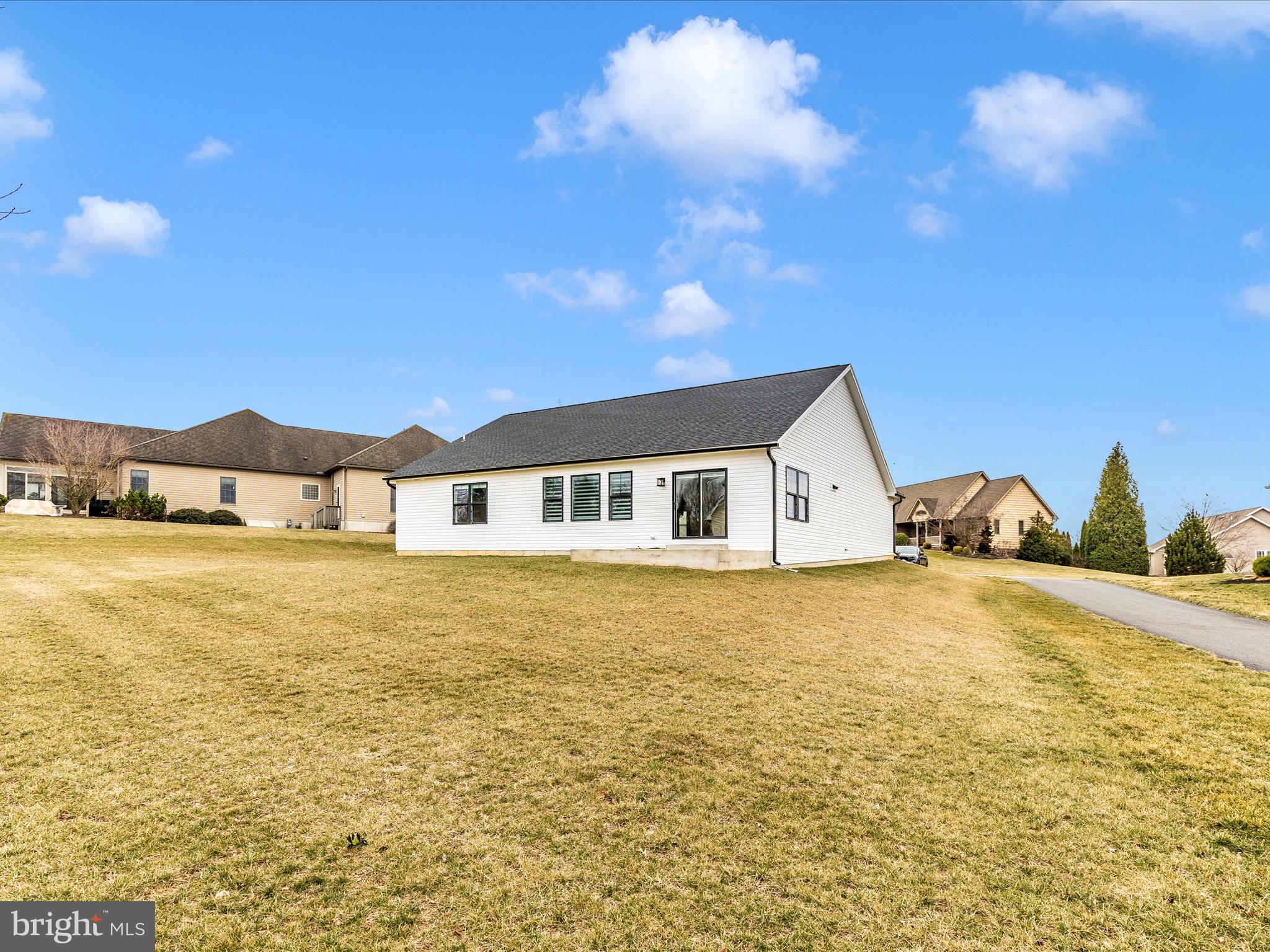 PENN NATIONAL GOLF COURSE COMMUNITY - Residential