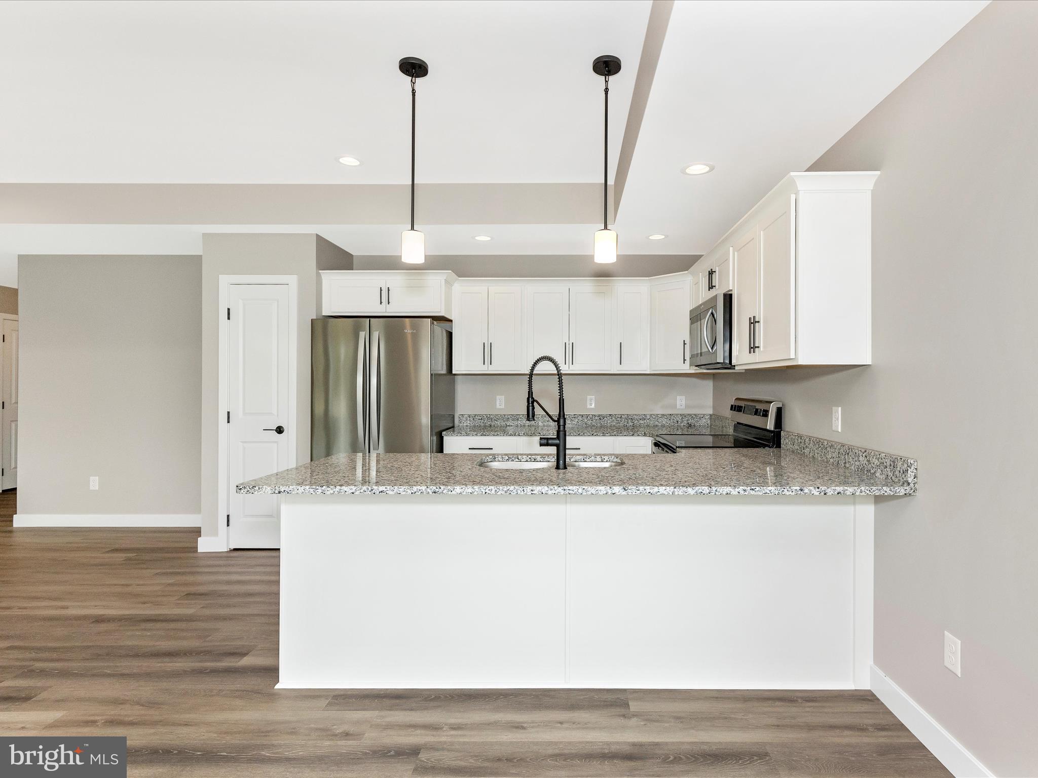 PENN NATIONAL GOLF COURSE COMMUNITY - Residential