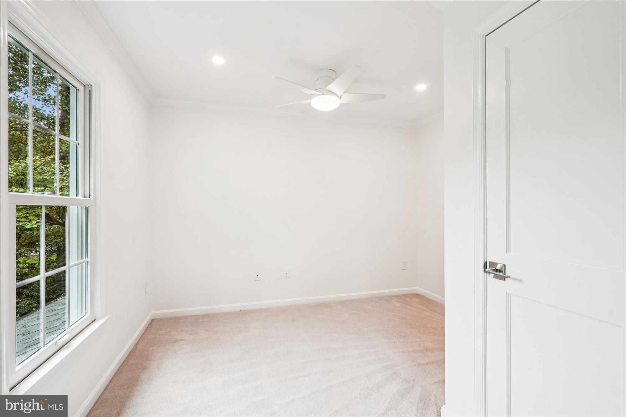 VALEWOOD MANOR - Residential