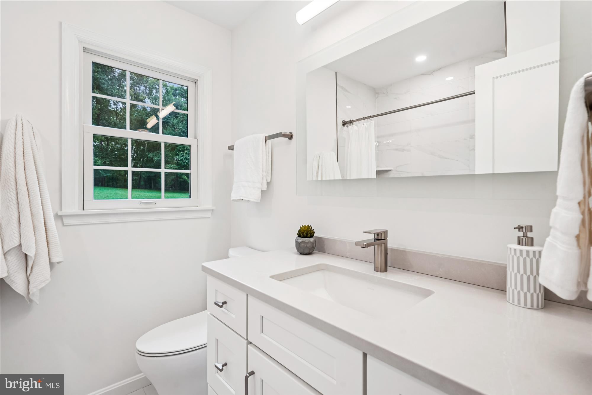 VALEWOOD MANOR - Residential