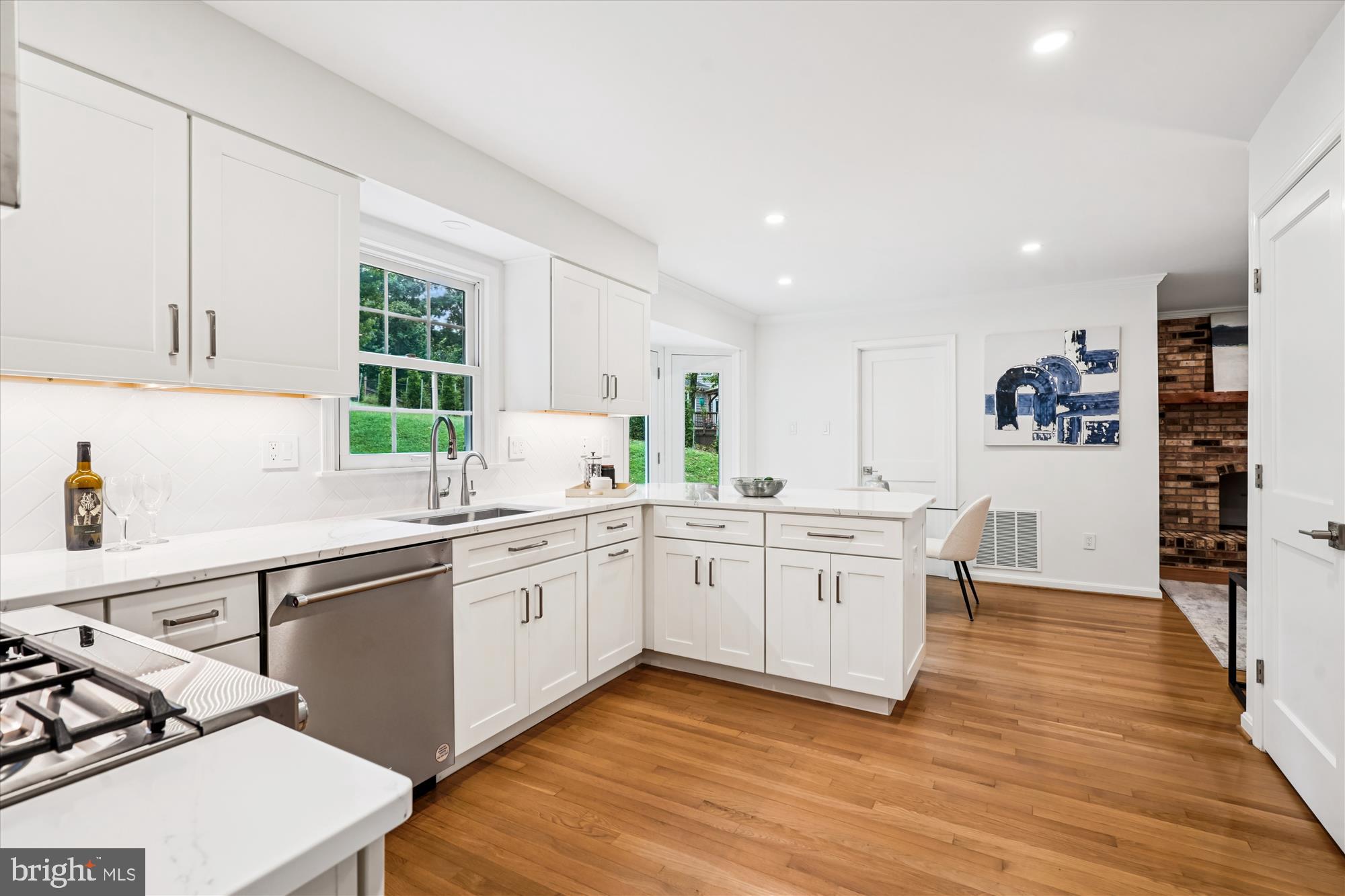 VALEWOOD MANOR - Residential