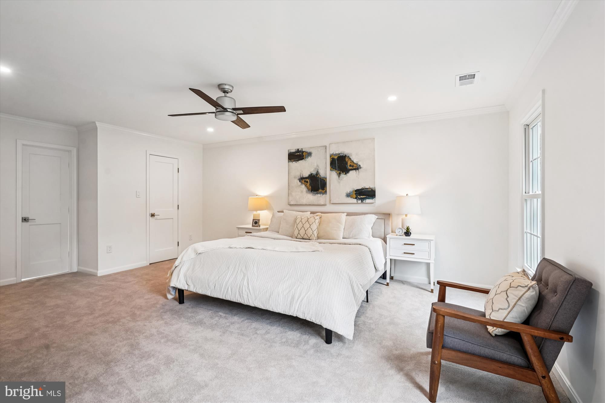 VALEWOOD MANOR - Residential