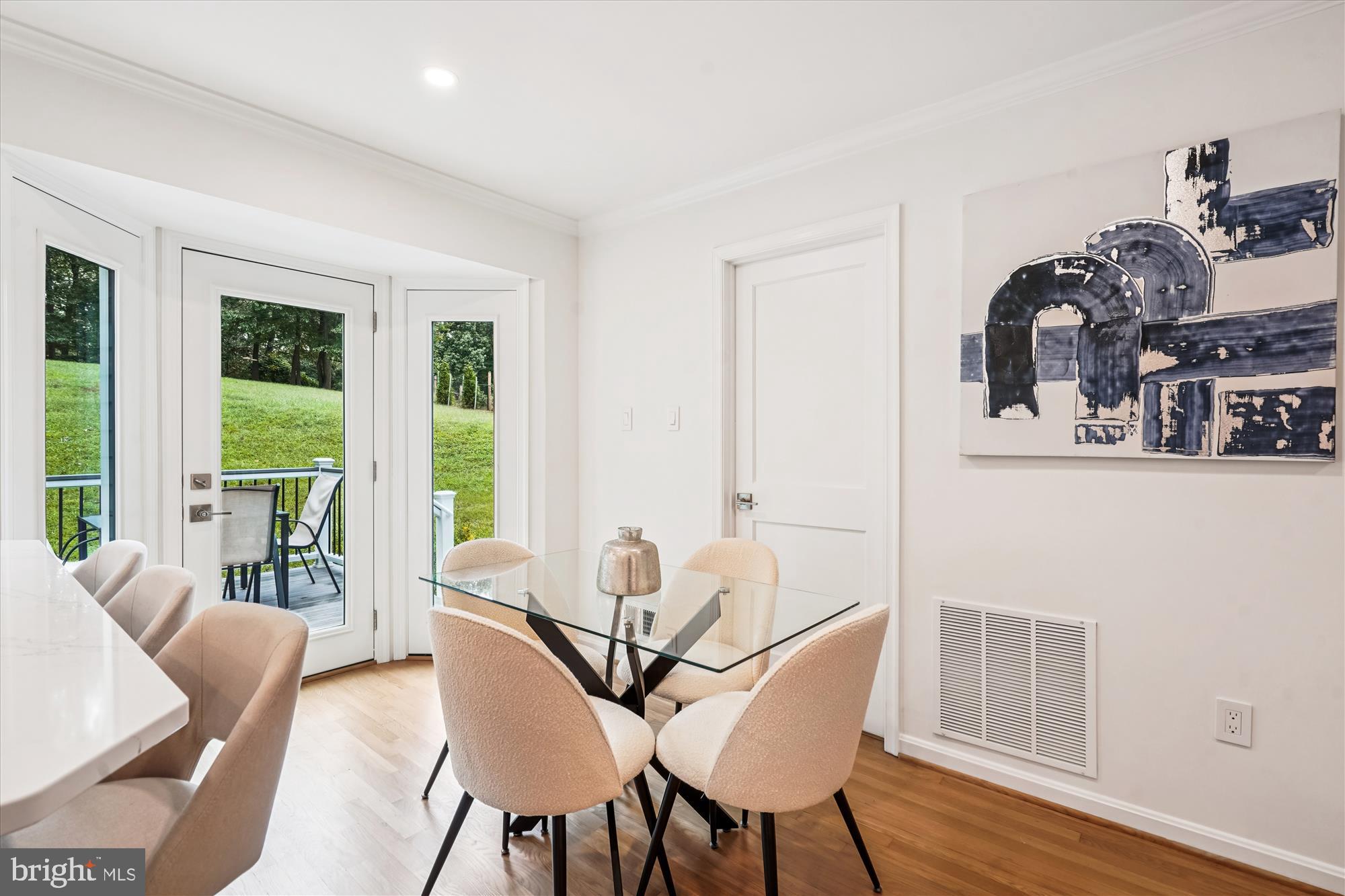 VALEWOOD MANOR - Residential