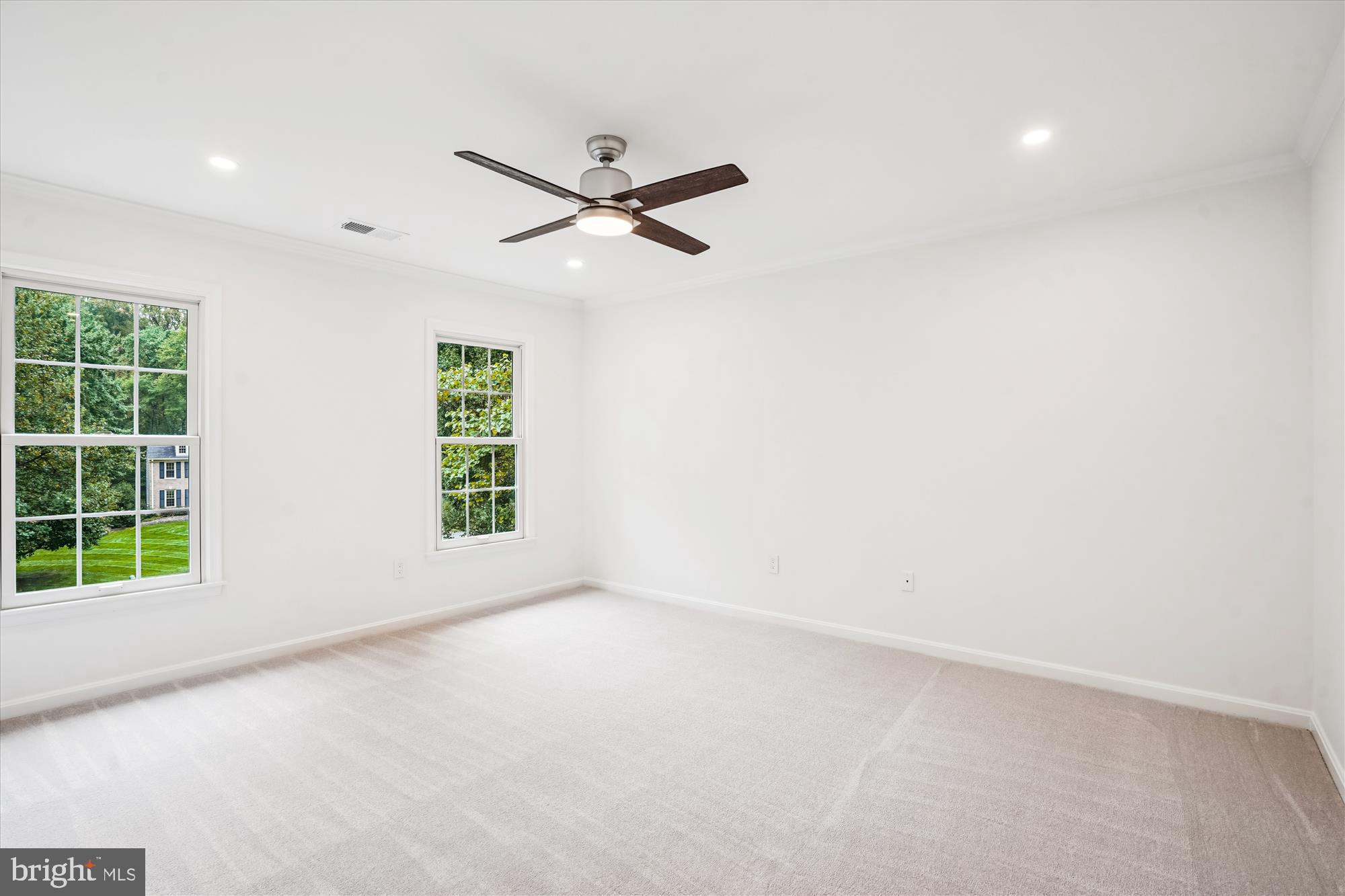 VALEWOOD MANOR - Residential