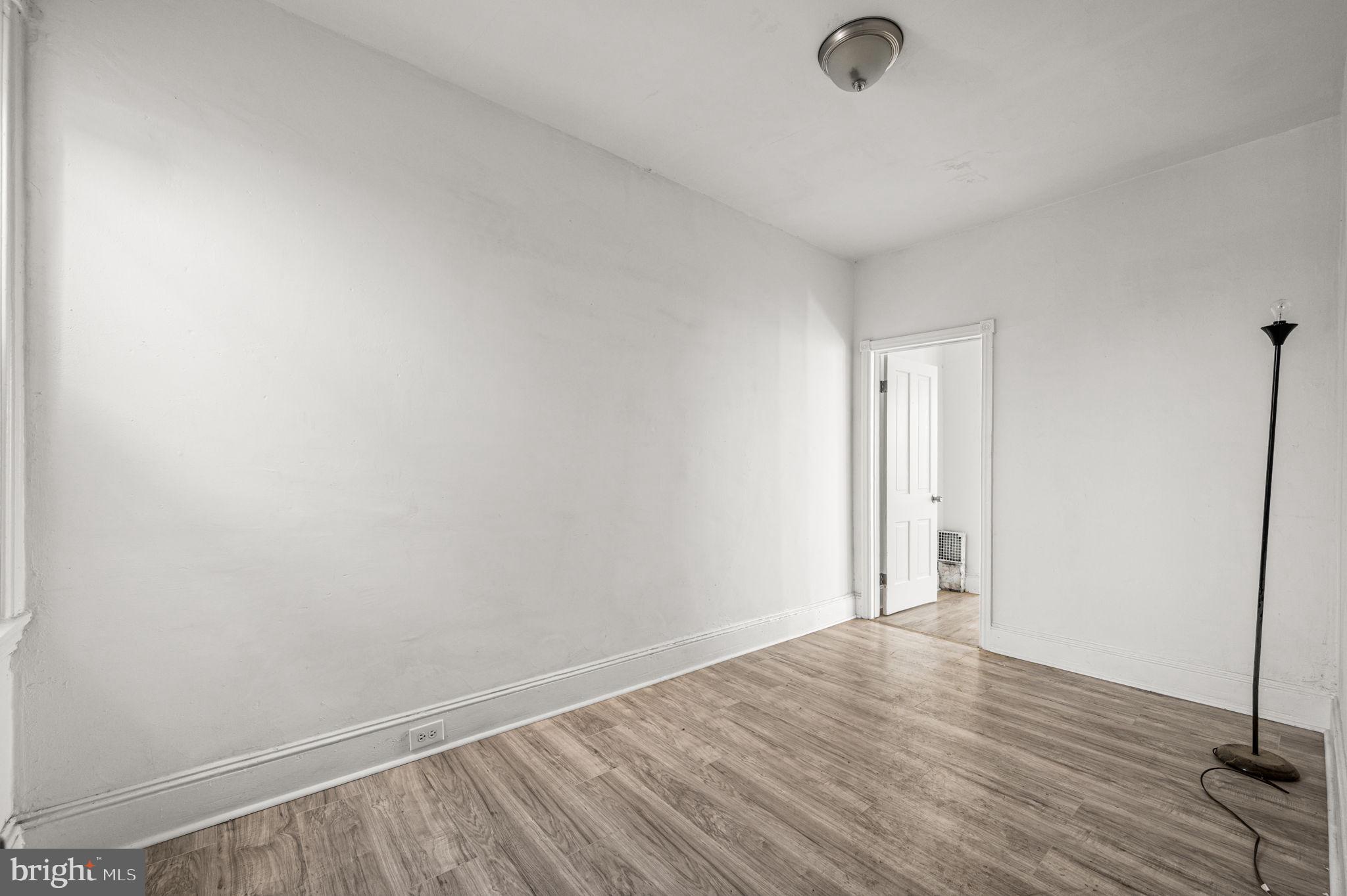 SQUIRREL HILL - Residential