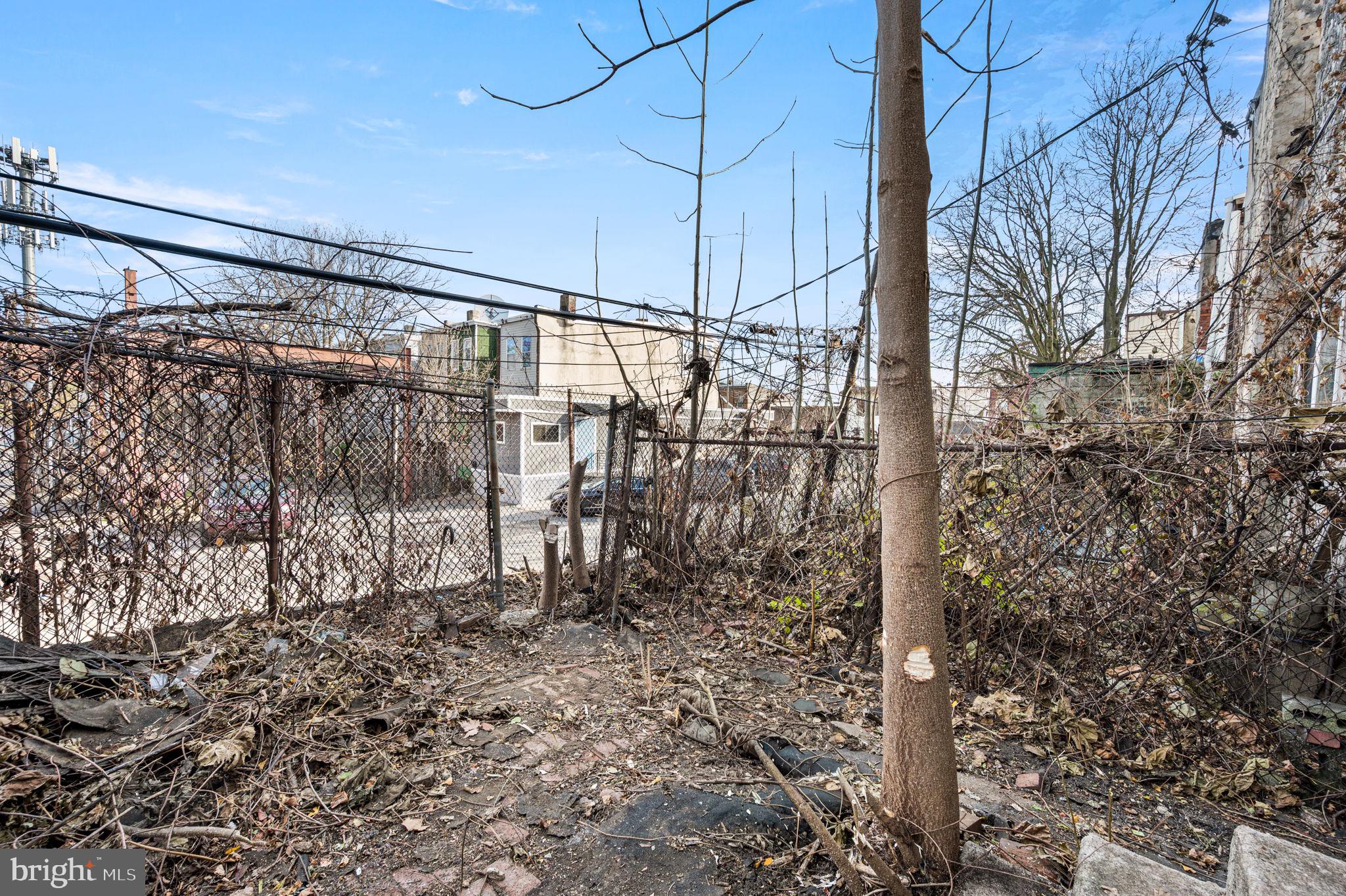 SQUIRREL HILL - Residential