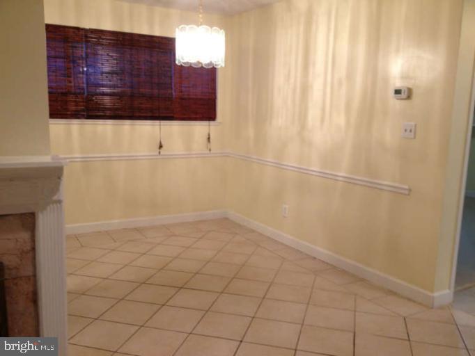 HOLMES RUN PARK - Residential