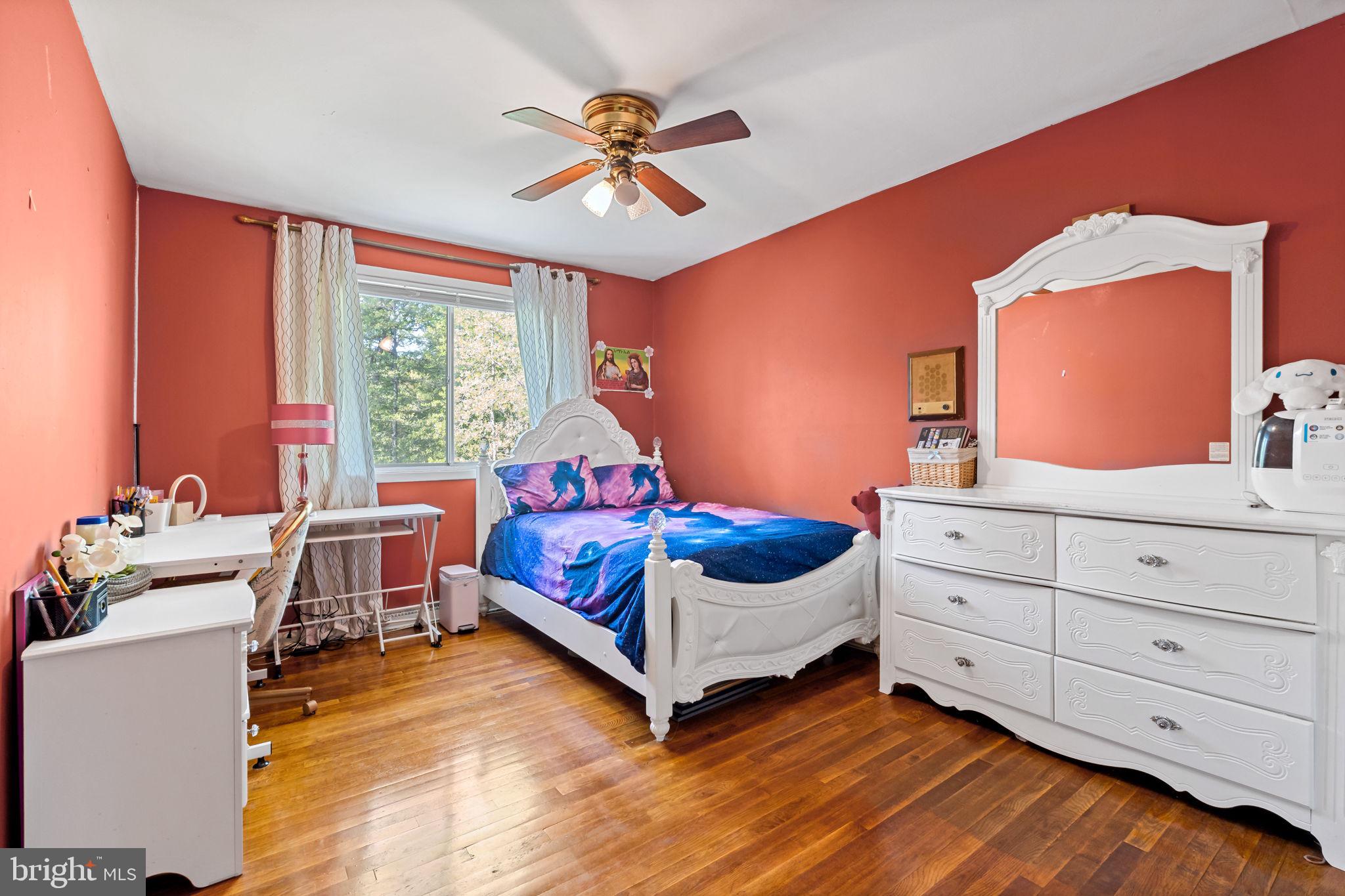 HOLLY HILL MANOR - Residential