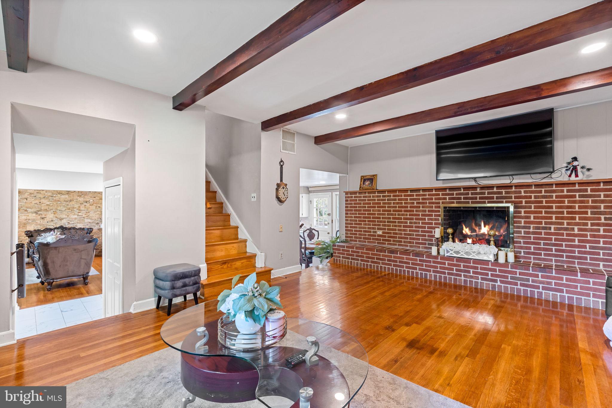 HOLLY HILL MANOR - Residential