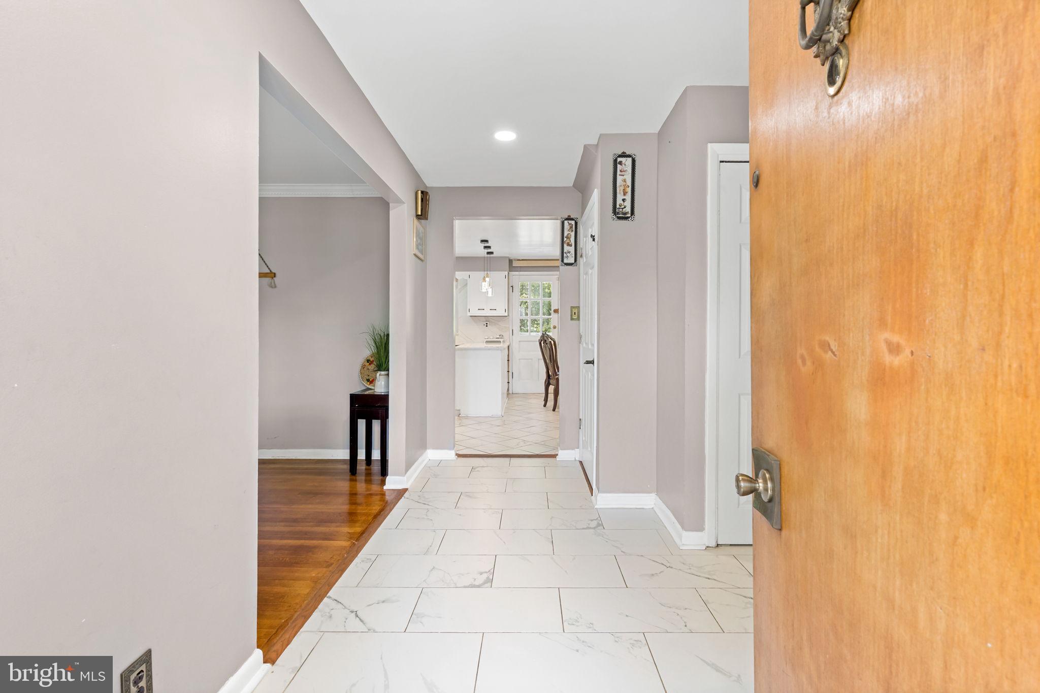 HOLLY HILL MANOR - Residential