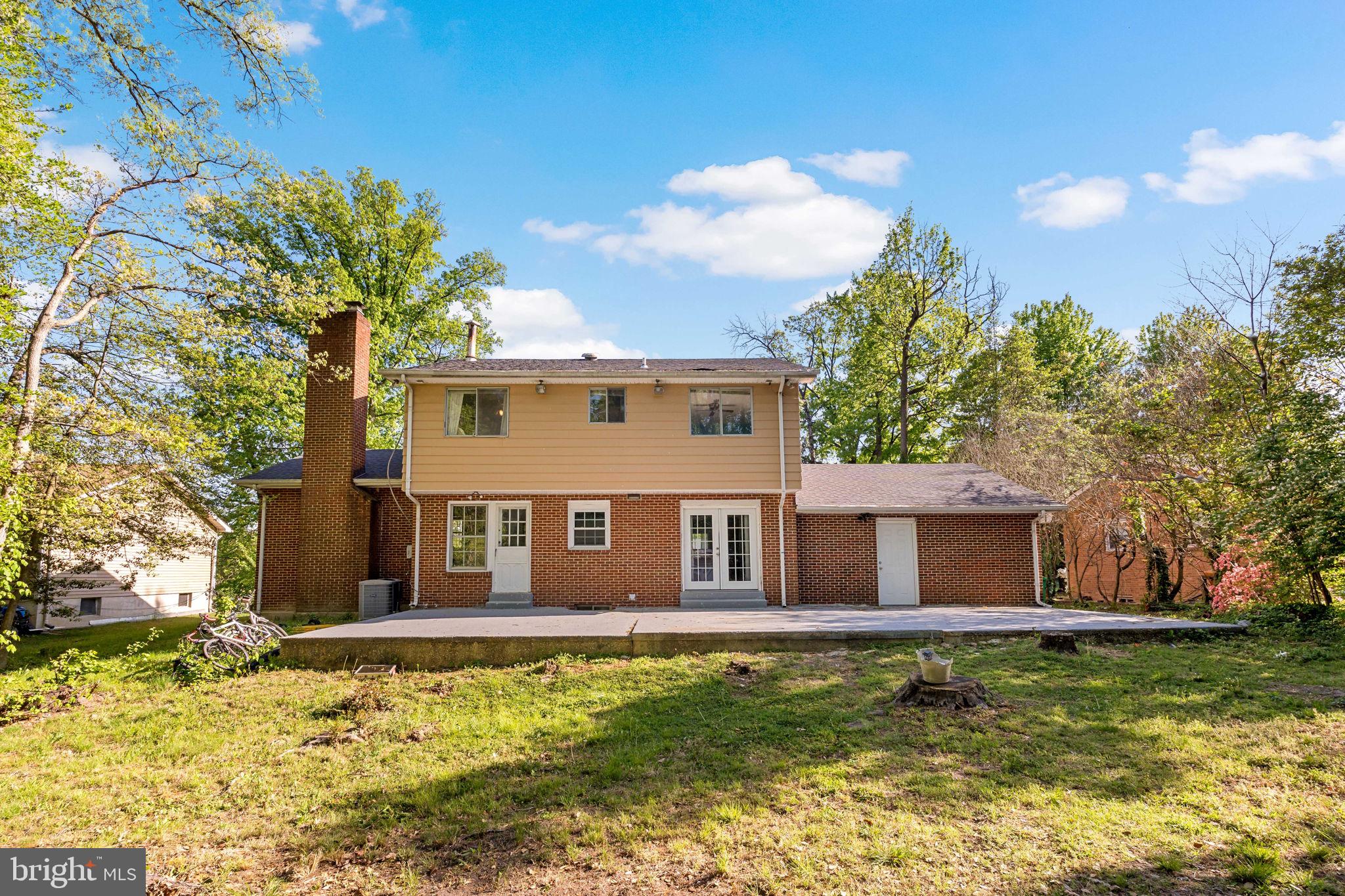 HOLLY HILL MANOR - Residential