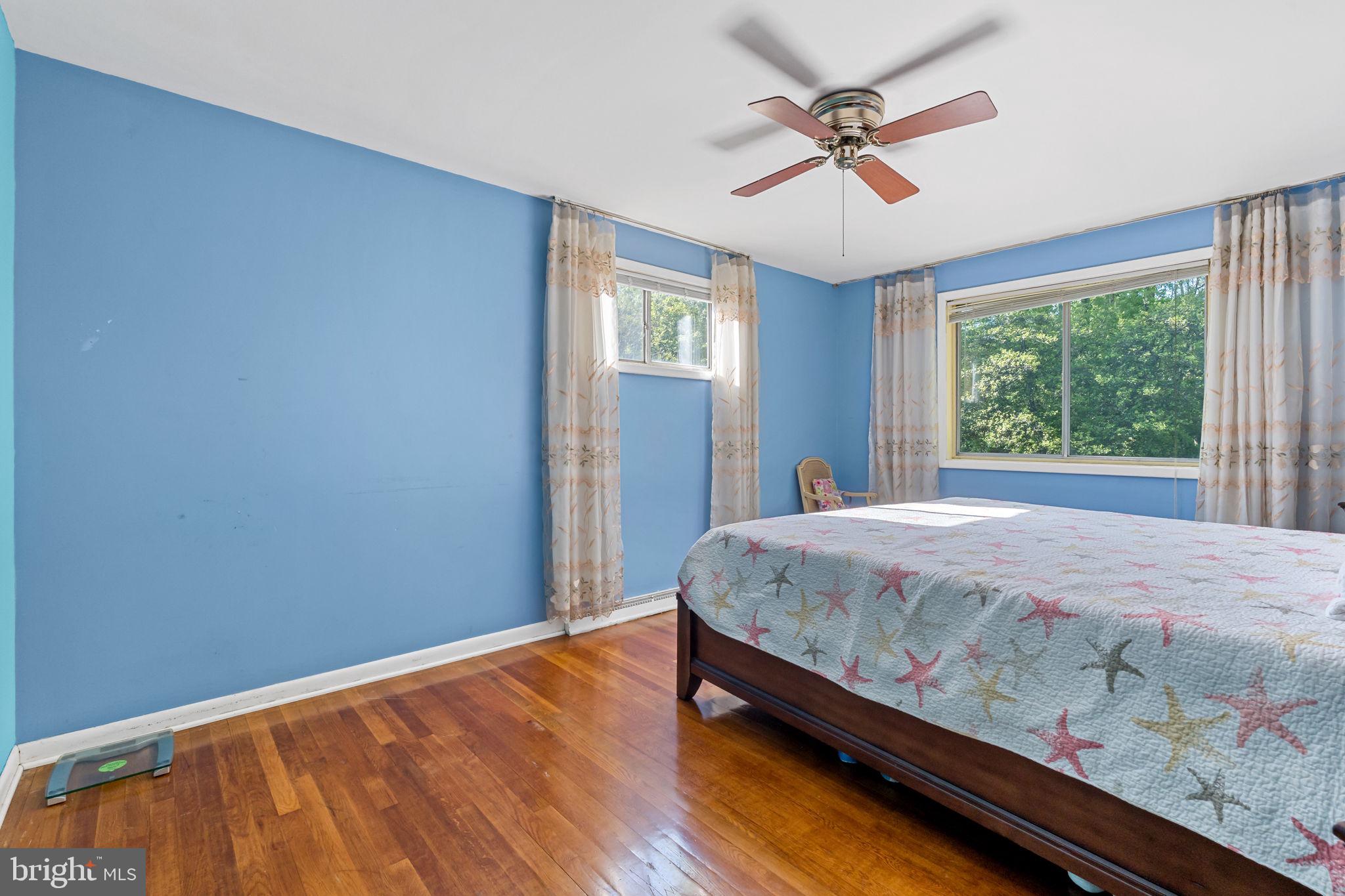 HOLLY HILL MANOR - Residential