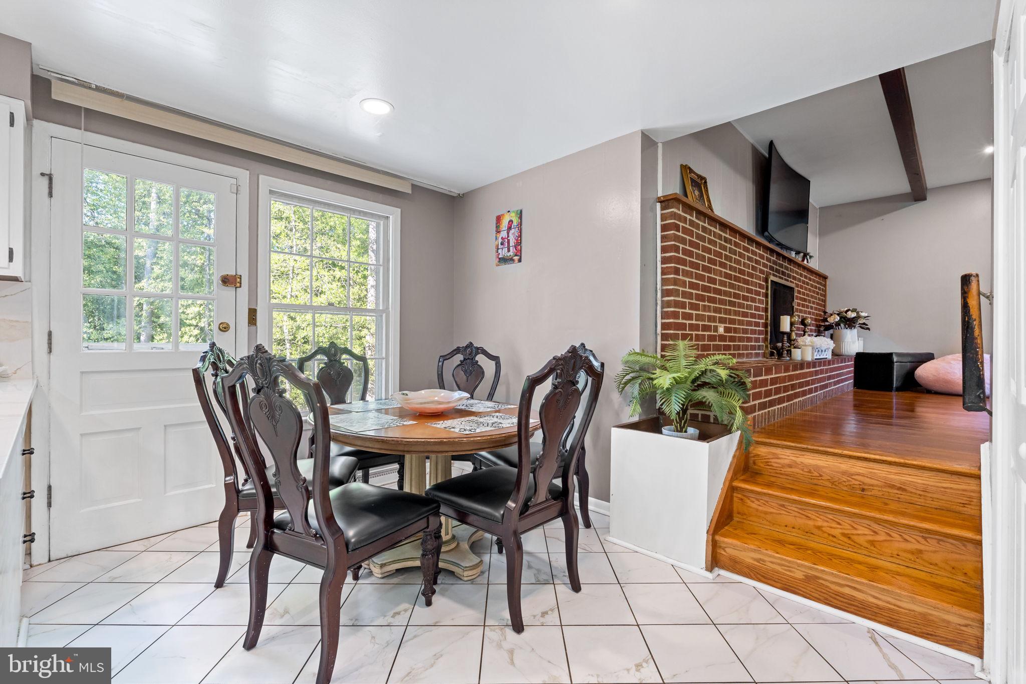 HOLLY HILL MANOR - Residential