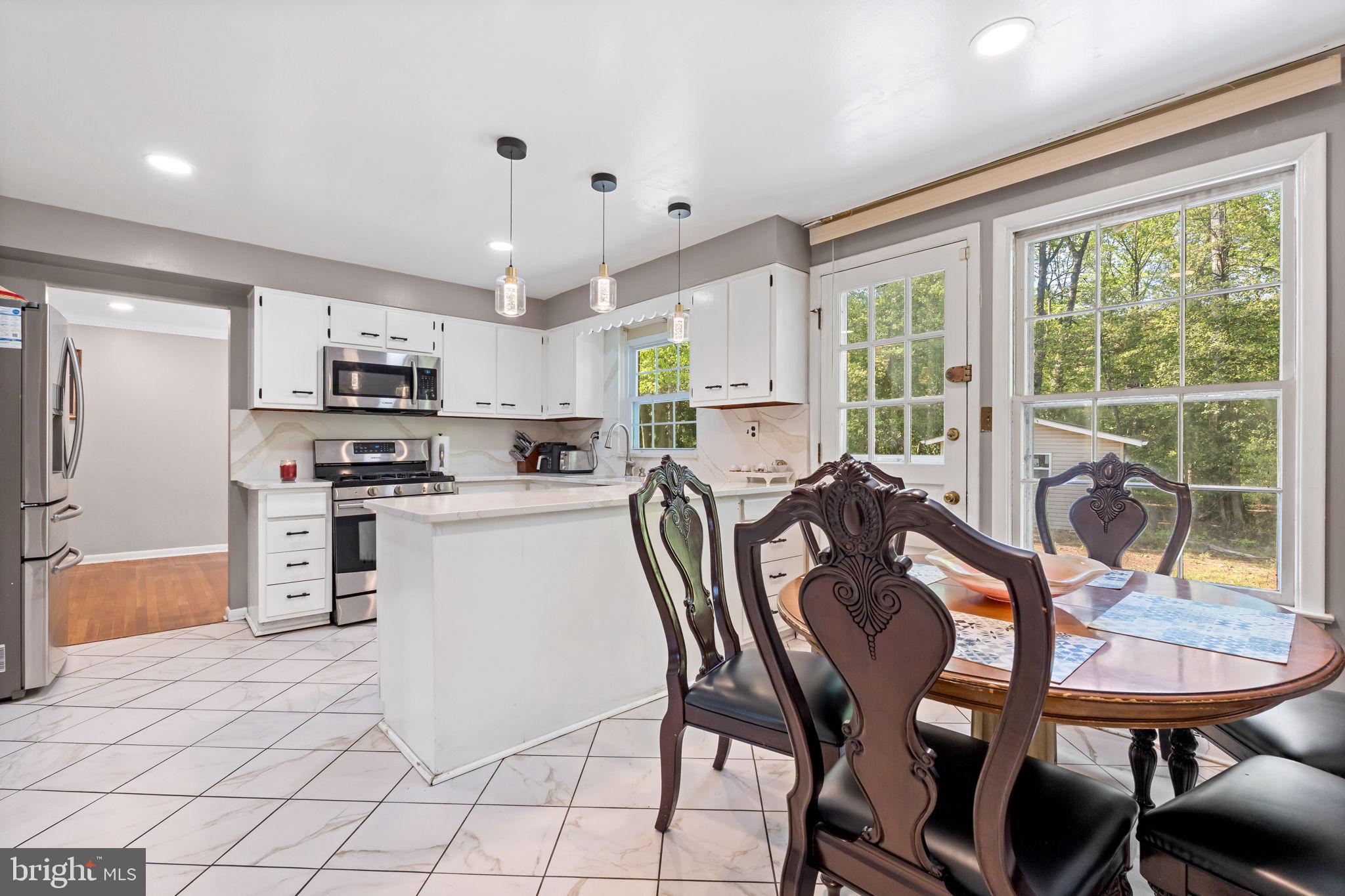 HOLLY HILL MANOR - Residential