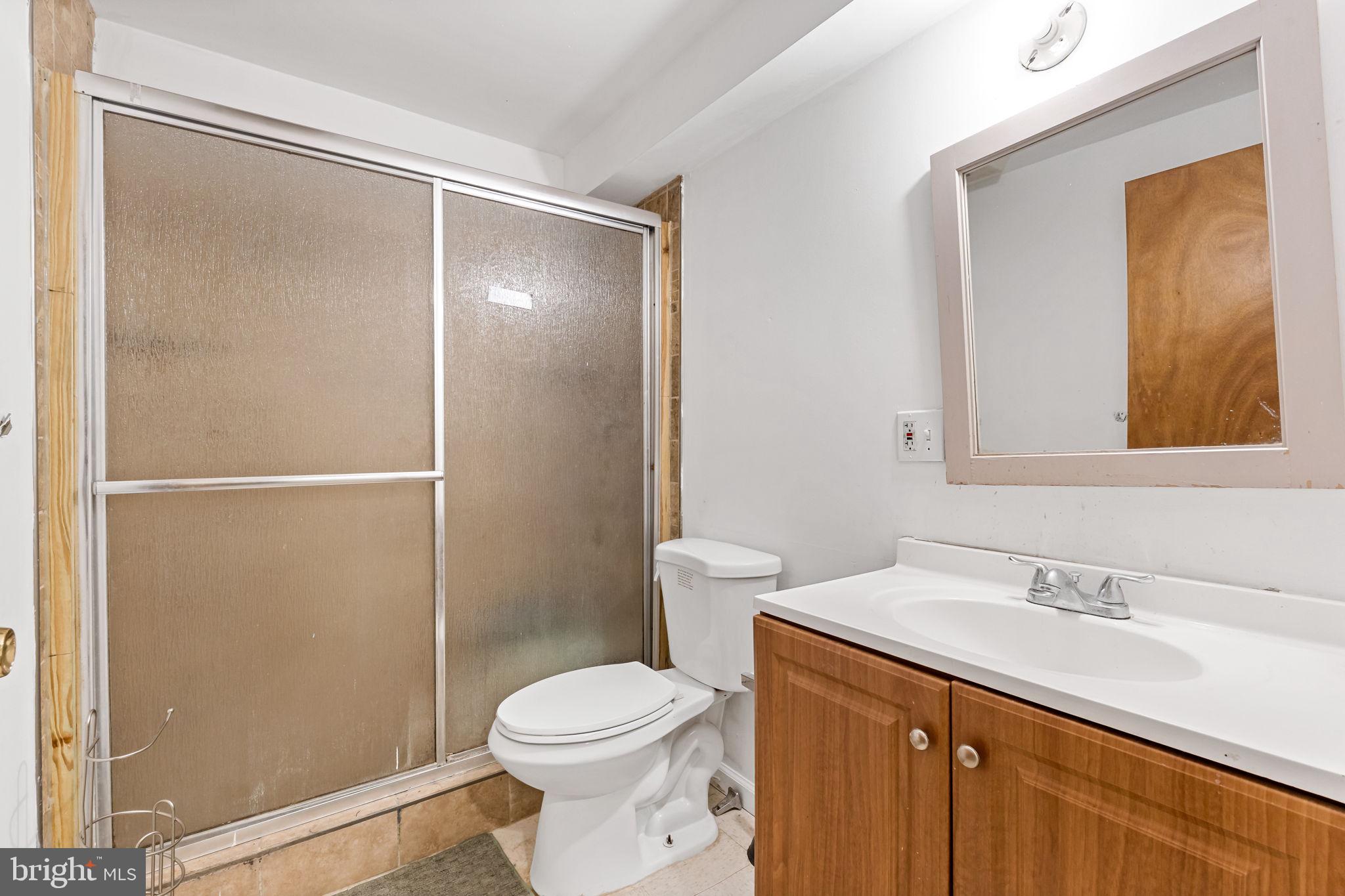 HOLLY HILL MANOR - Residential