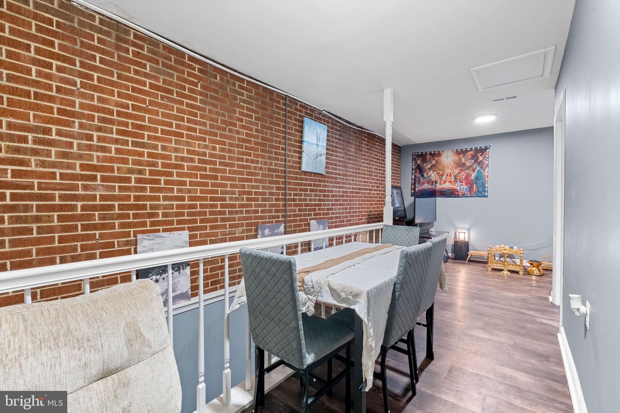 HOLLY HILL MANOR - Residential