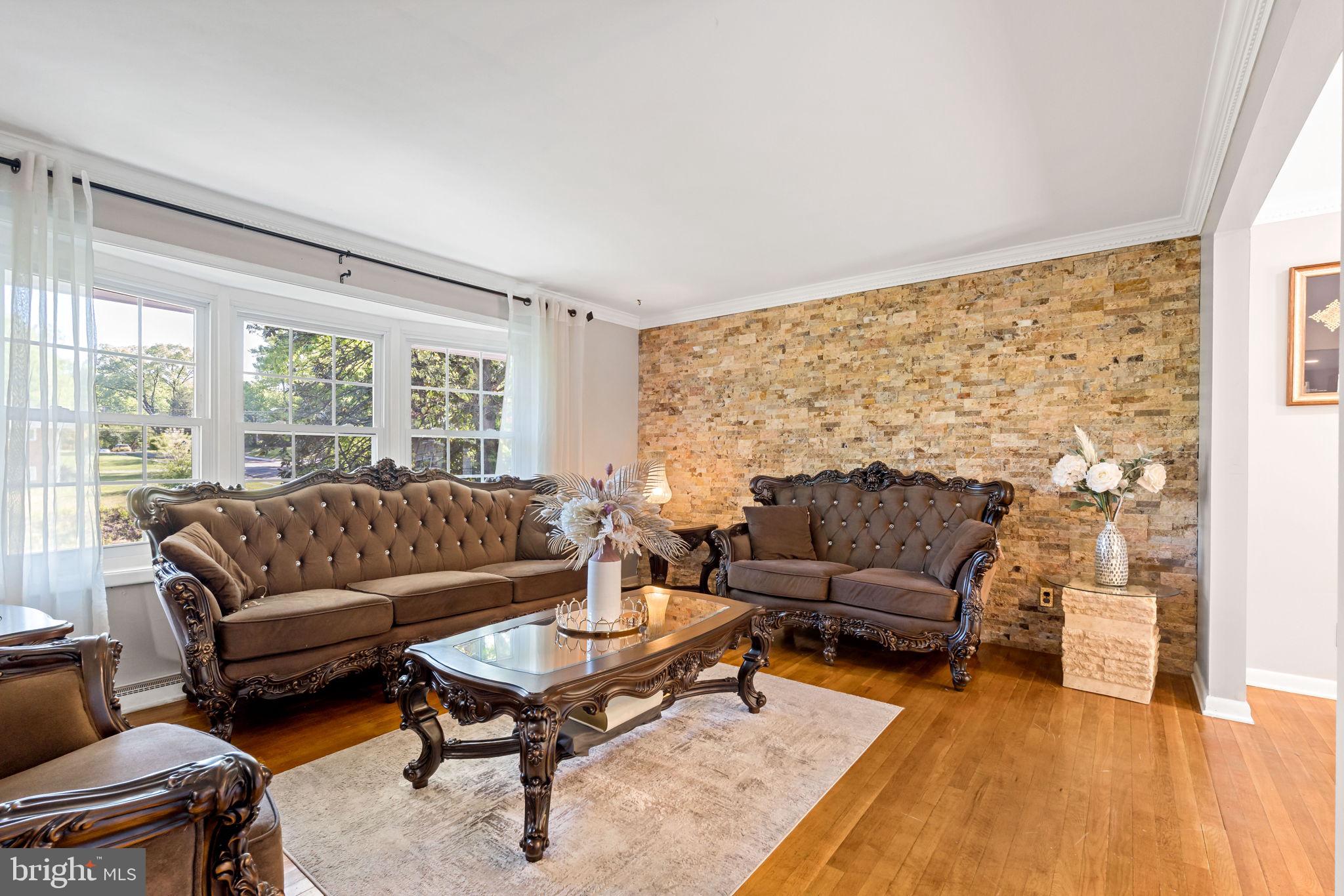 HOLLY HILL MANOR - Residential