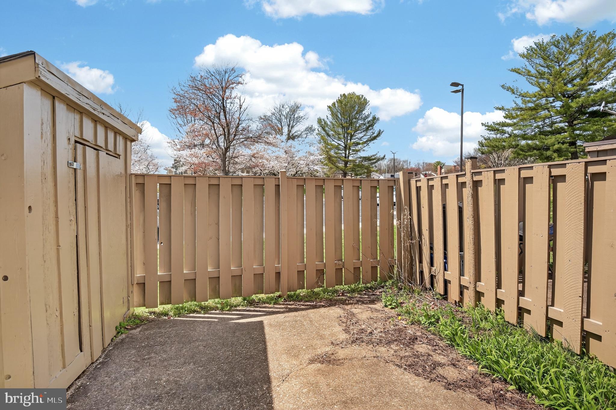 GERMANTOWN PARK - Residential