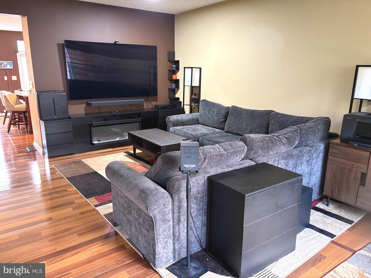 1511 MARTOCK LANE