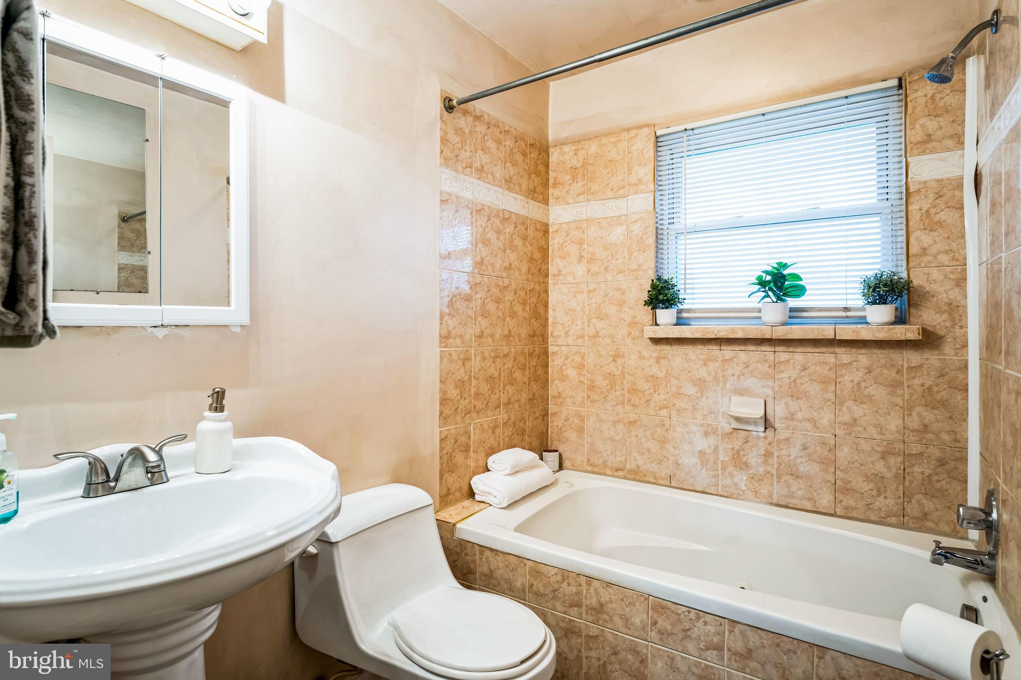 HIGHLAND GARDENS - Residential