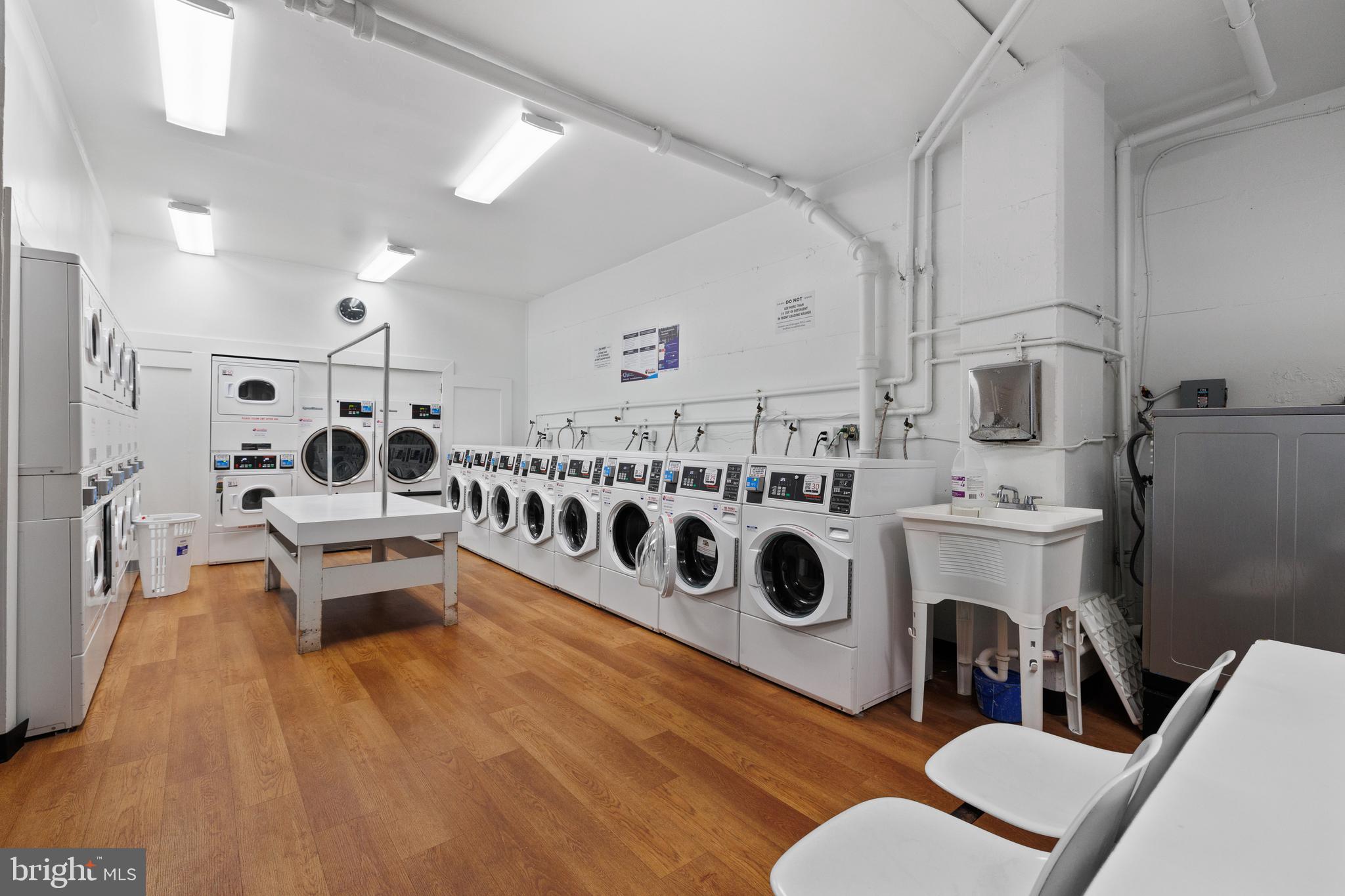 PAVILION ON THE PARK - Residential