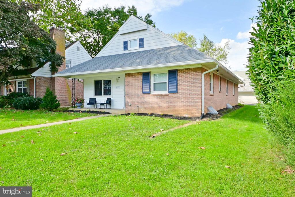 Photo of 933 Louise Avenue, LANCASTER, PA 17601 (MLS # PALA2060974)