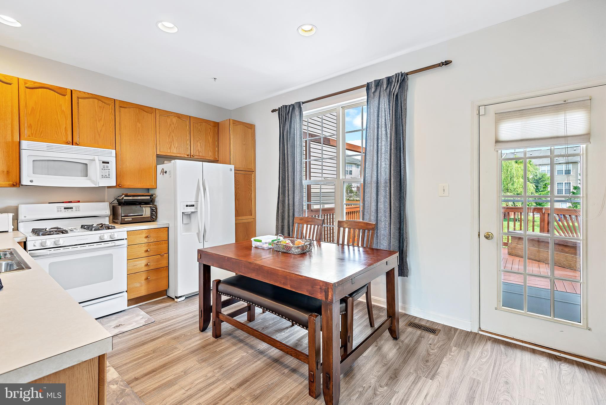 NORTH CROSSING - Residential