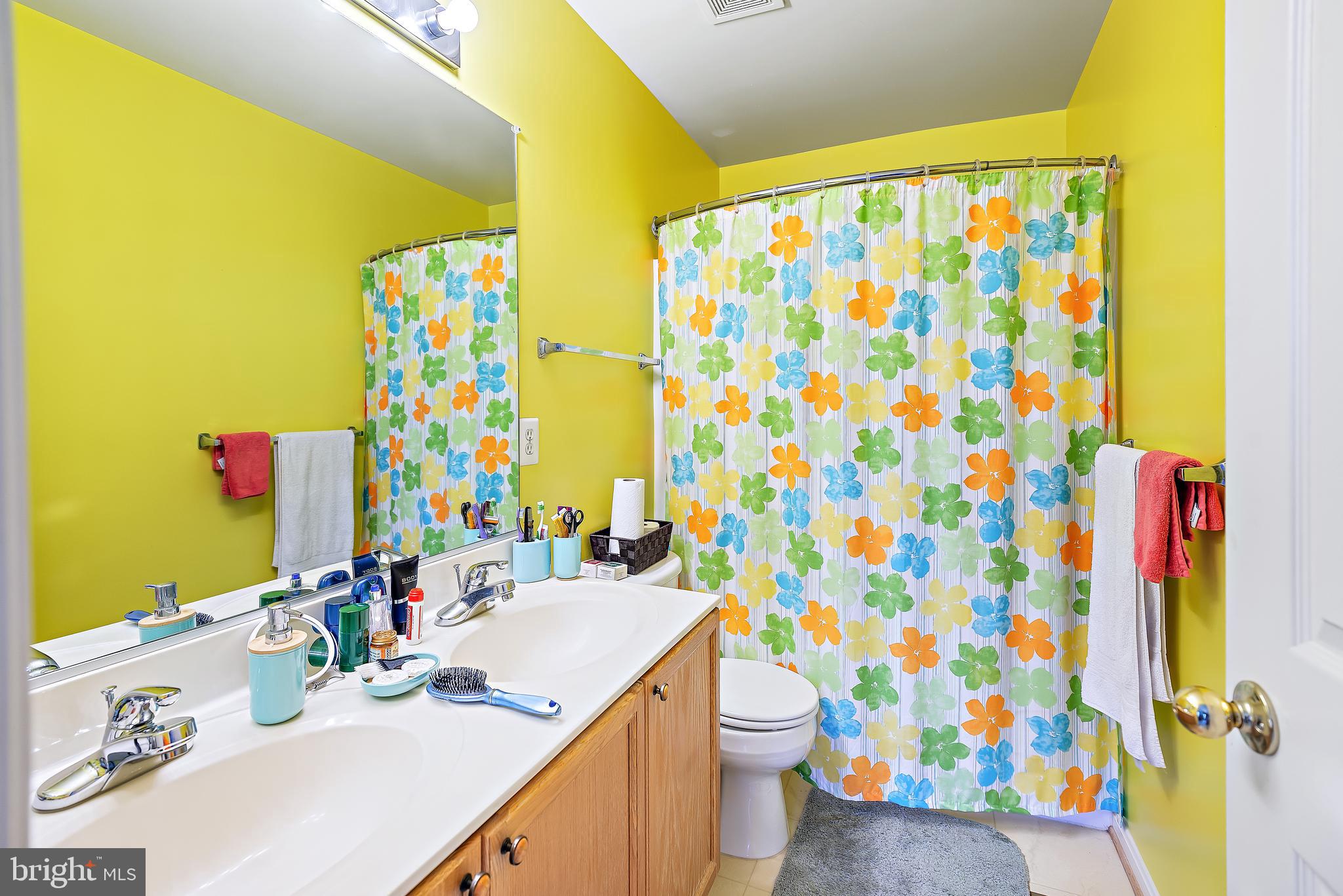 NORTH CROSSING - Residential