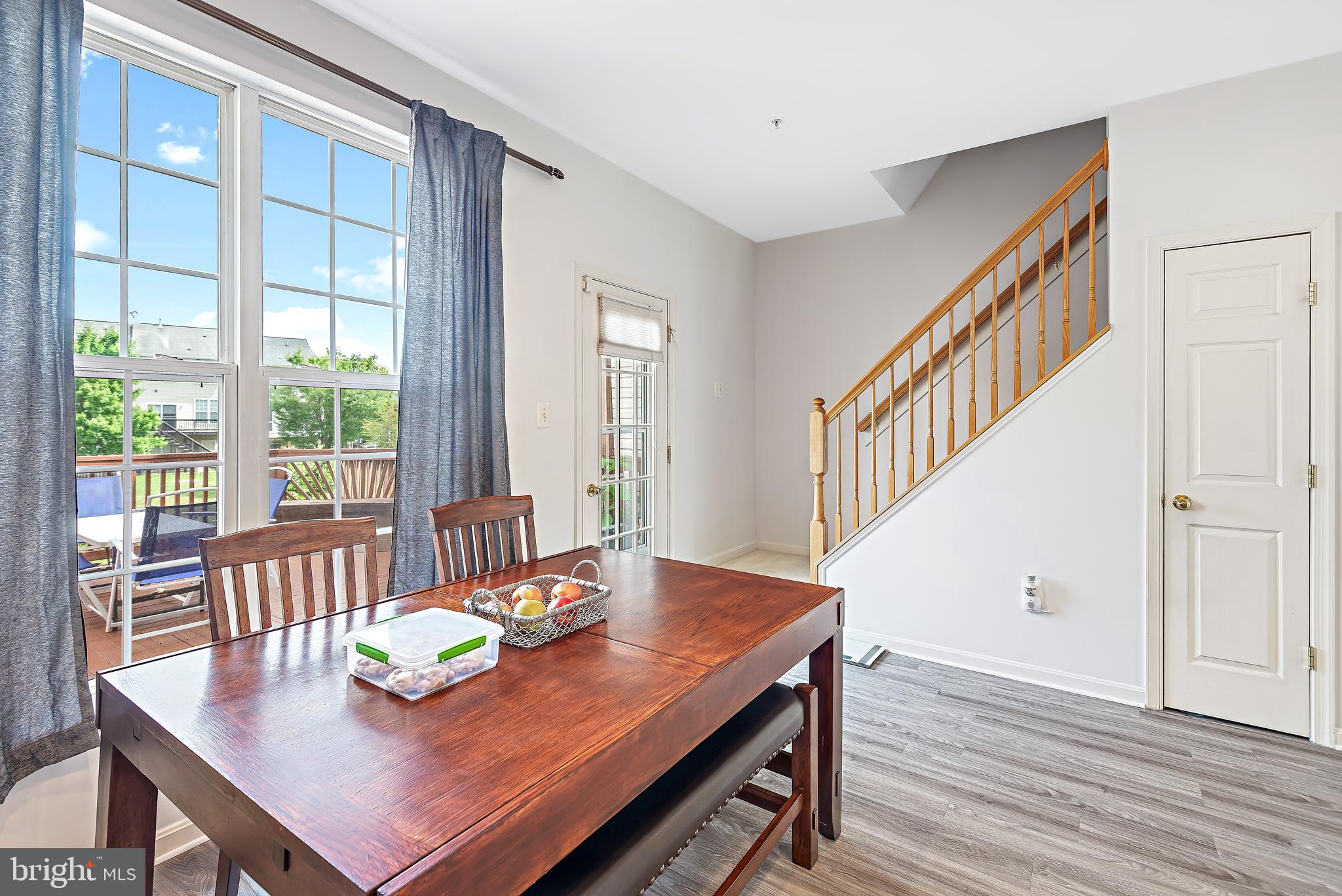 NORTH CROSSING - Residential