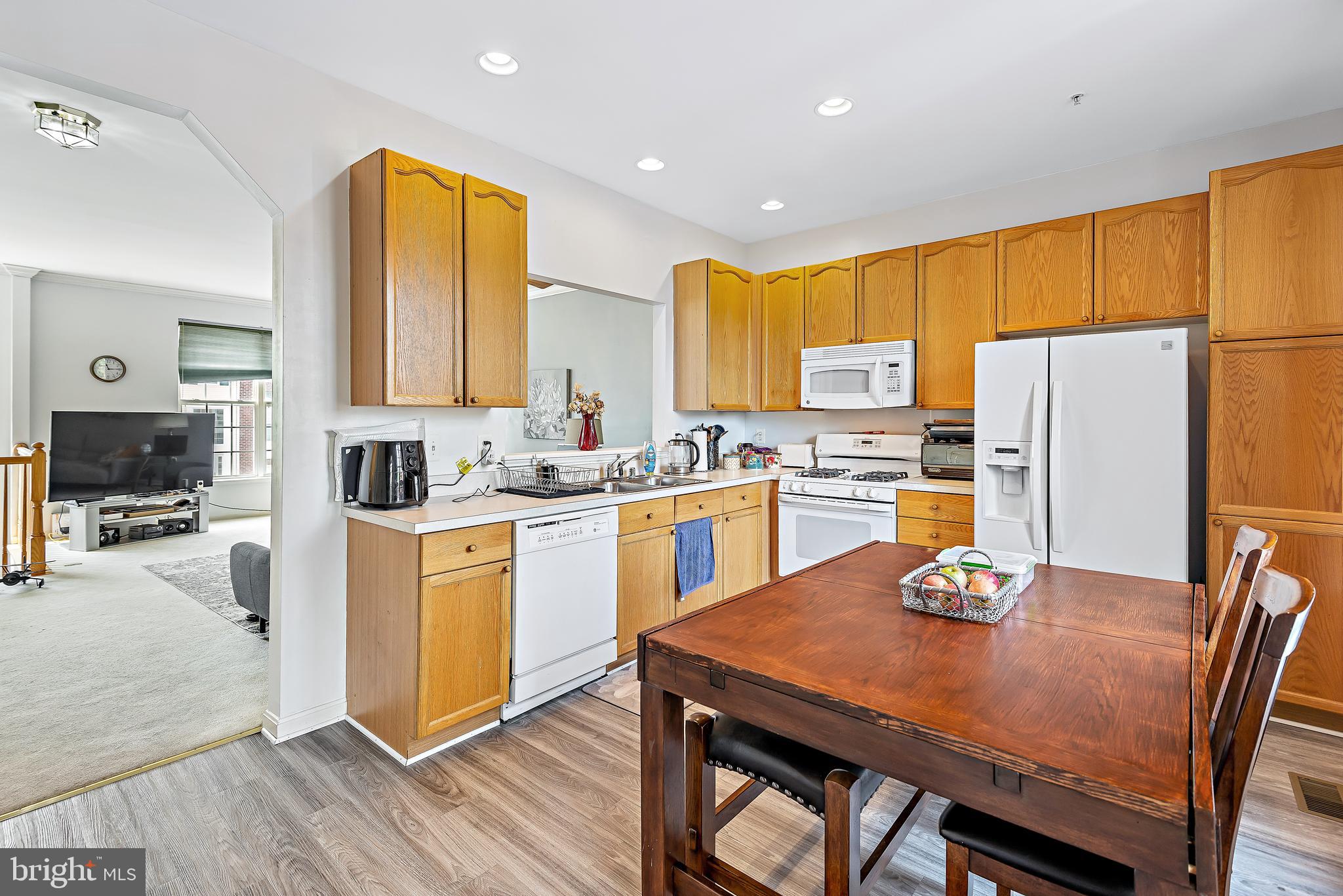 NORTH CROSSING - Residential