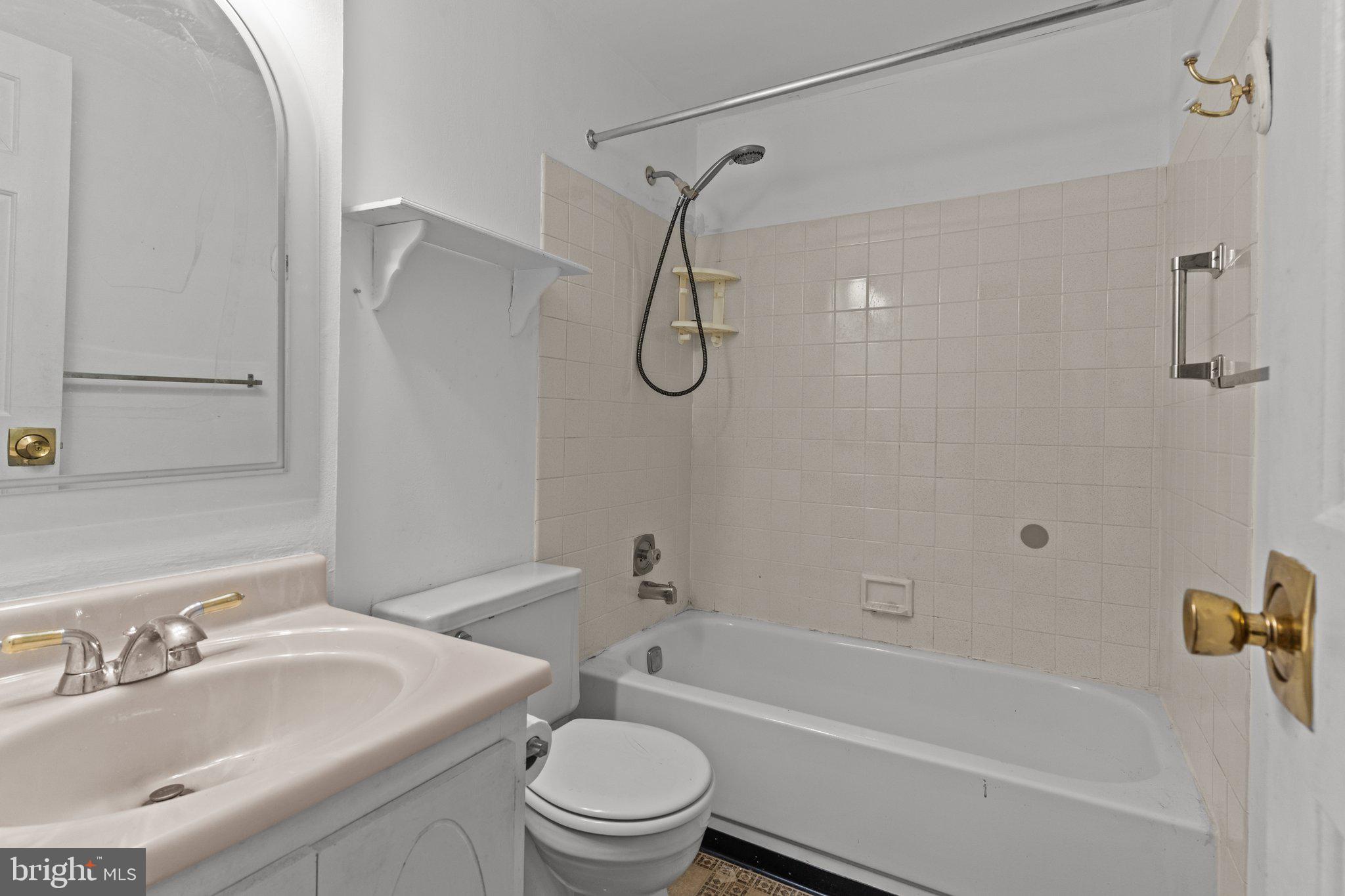 NESHAMINY VALLEY - Residential