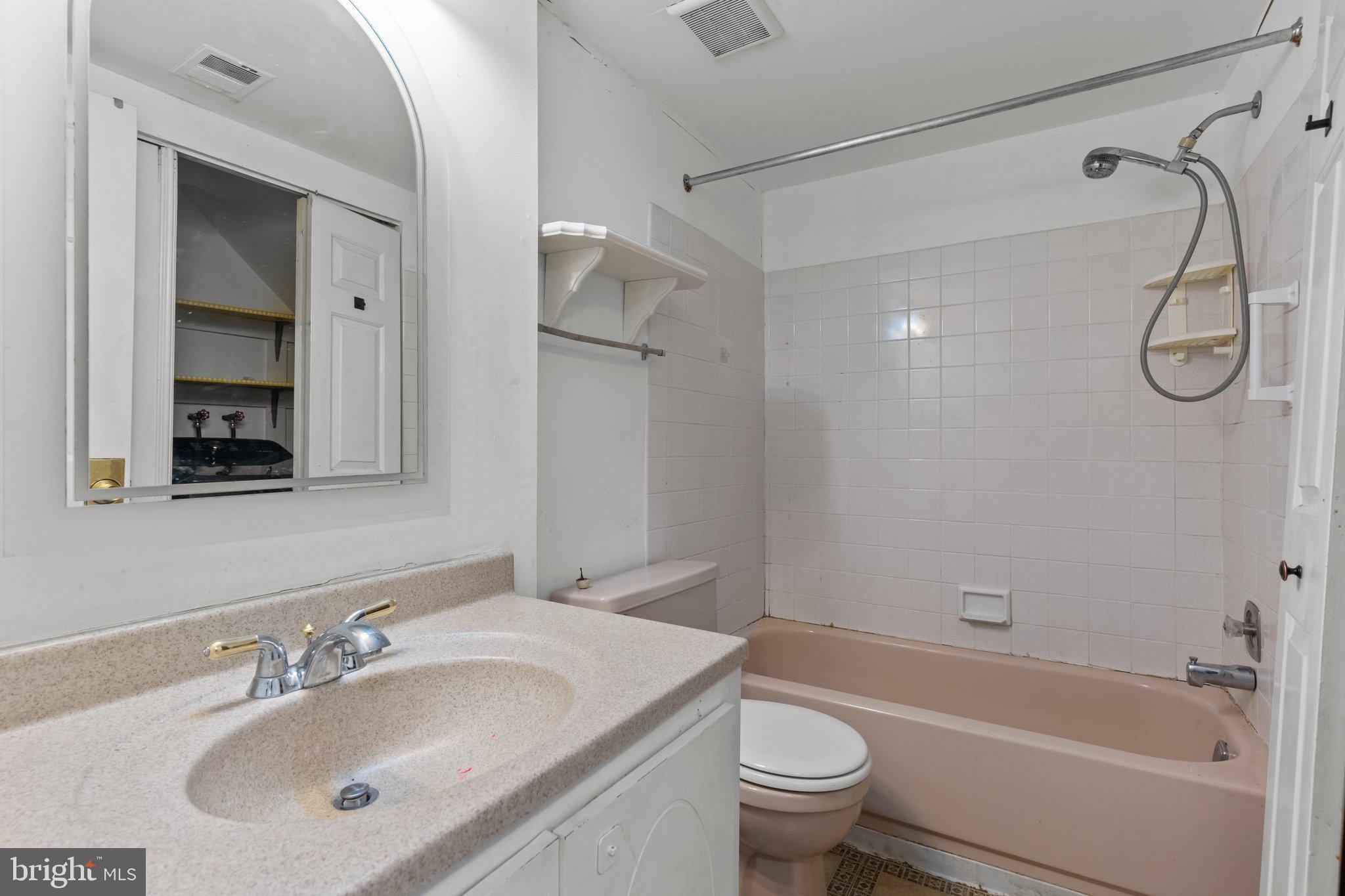 NESHAMINY VALLEY - Residential
