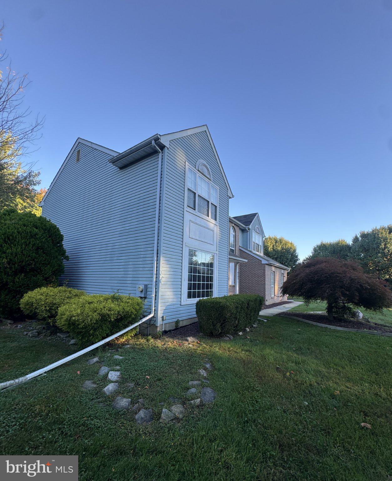 4543 LEAF LANE
