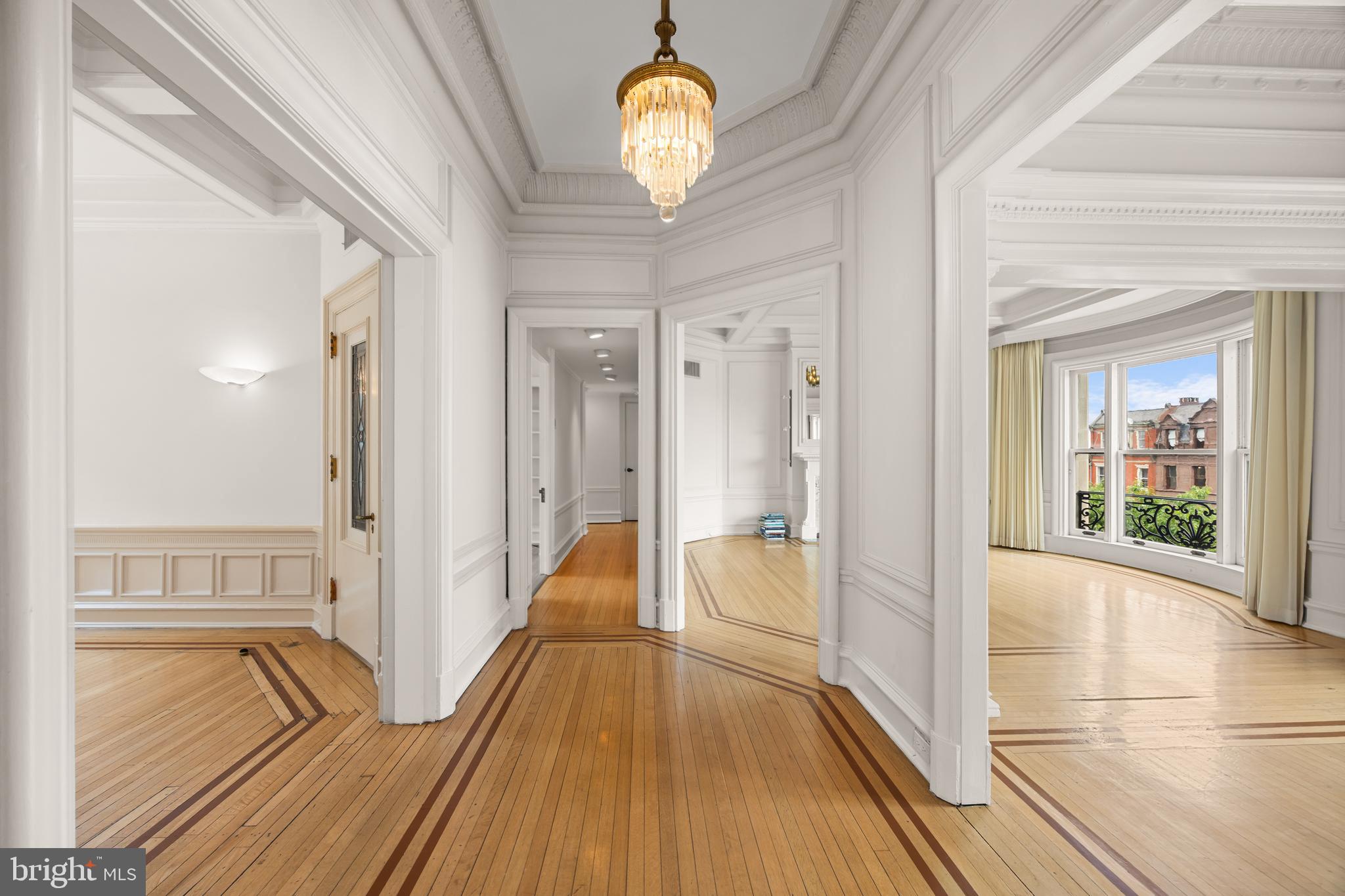 MOUNT VERNON PLACE HISTORIC DISTRICT - Residential