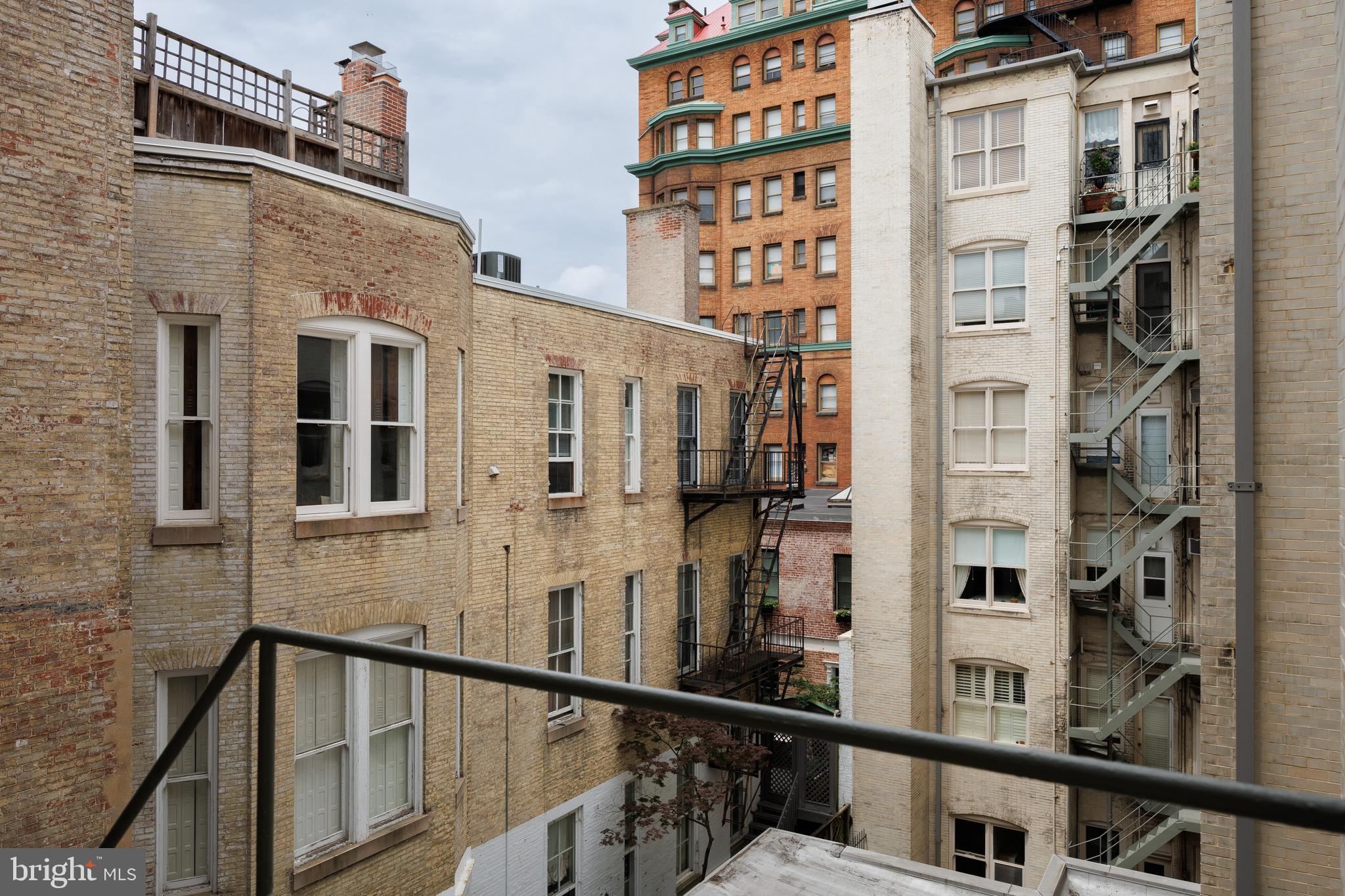 MOUNT VERNON PLACE HISTORIC DISTRICT - Residential