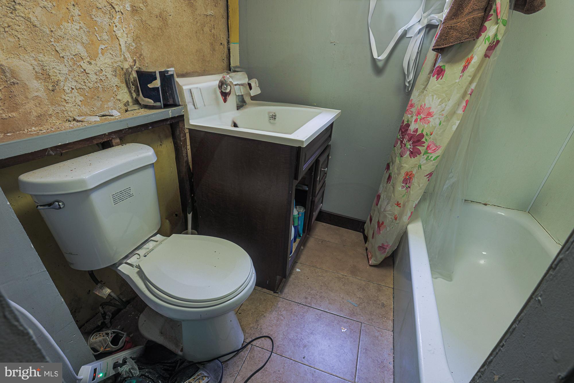 CURTIS BAY - Residential Income