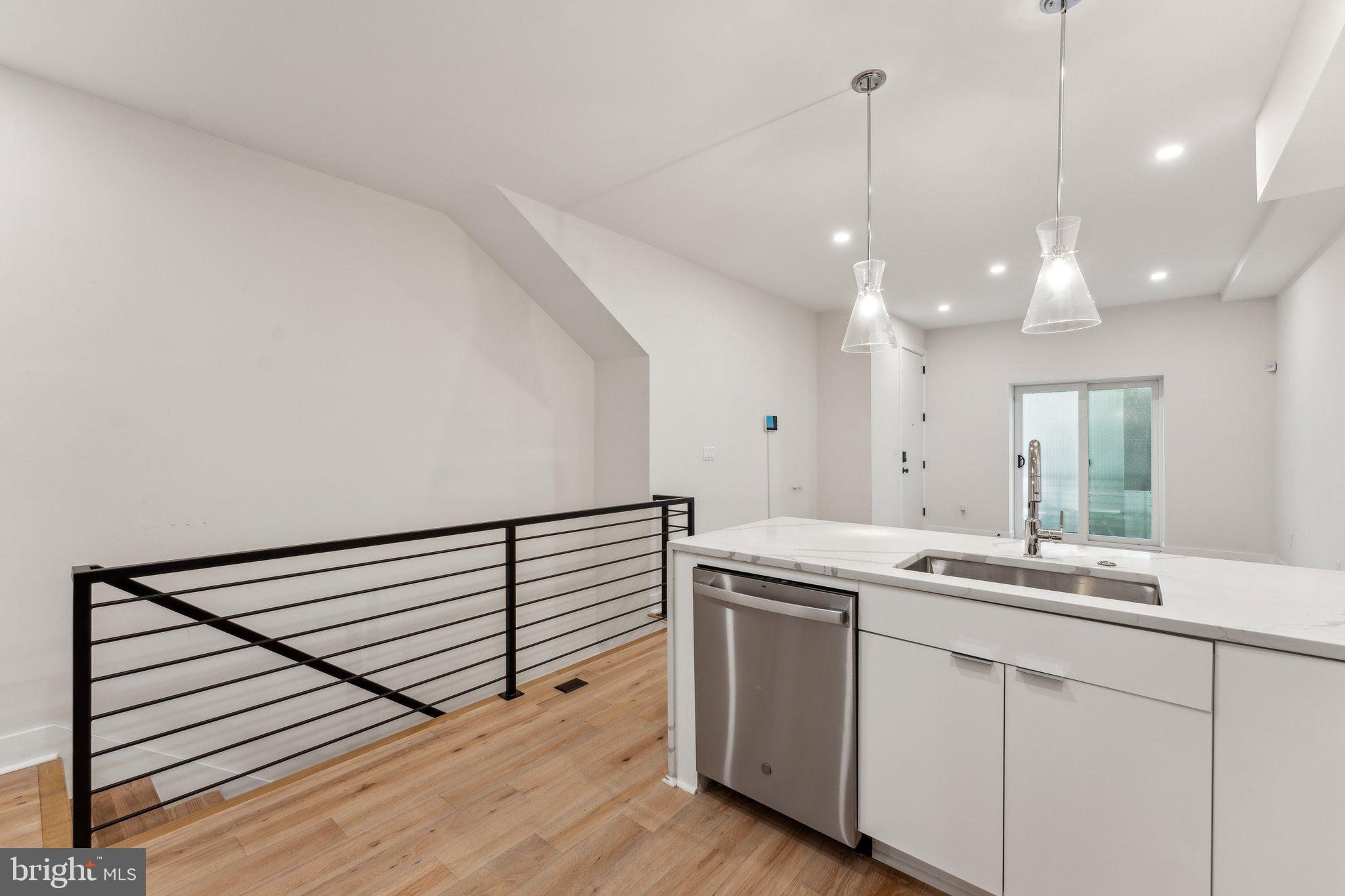 1645 WEST VIRGINIA NE 1