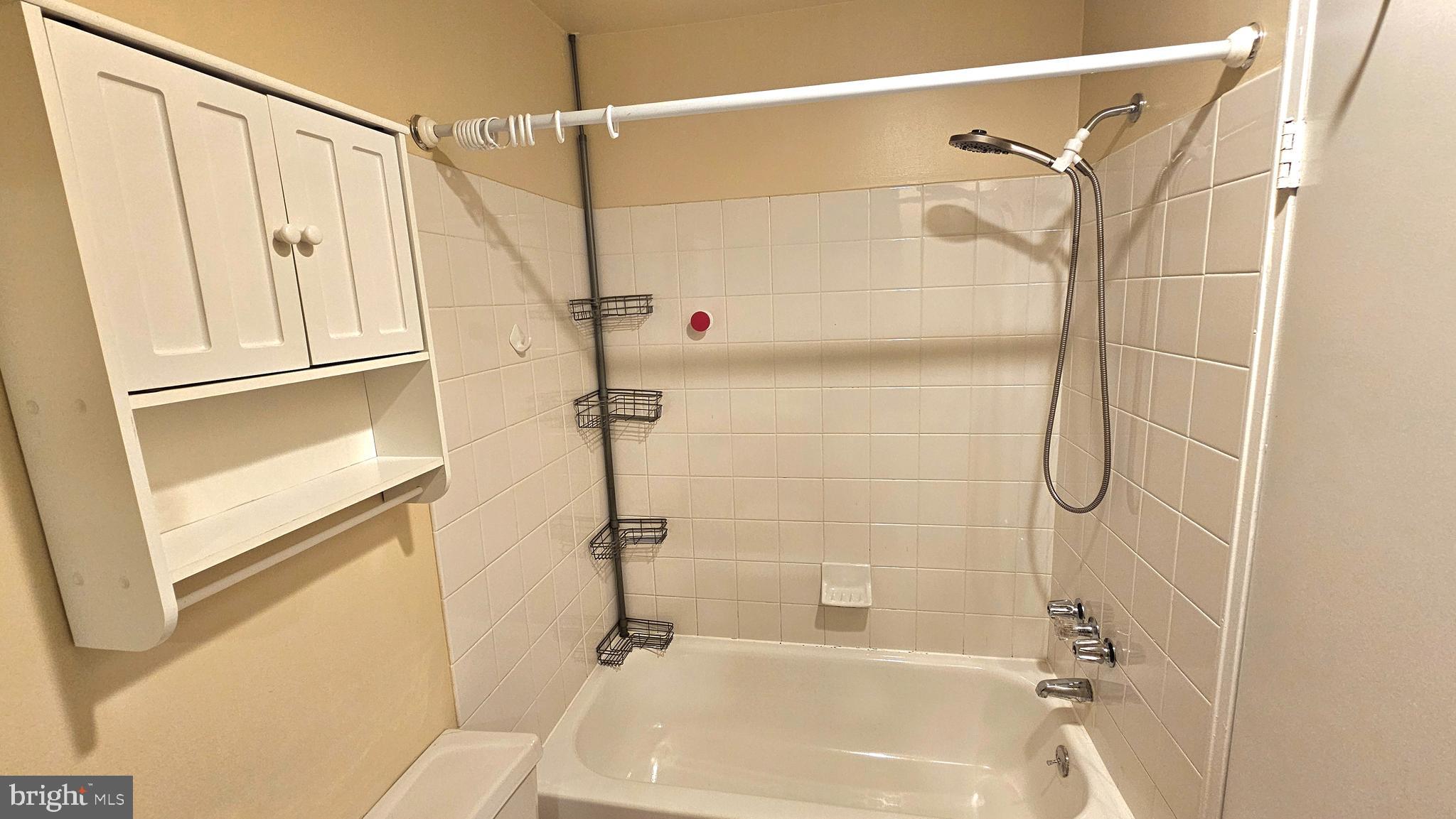 SOMERTON - Residential Lease