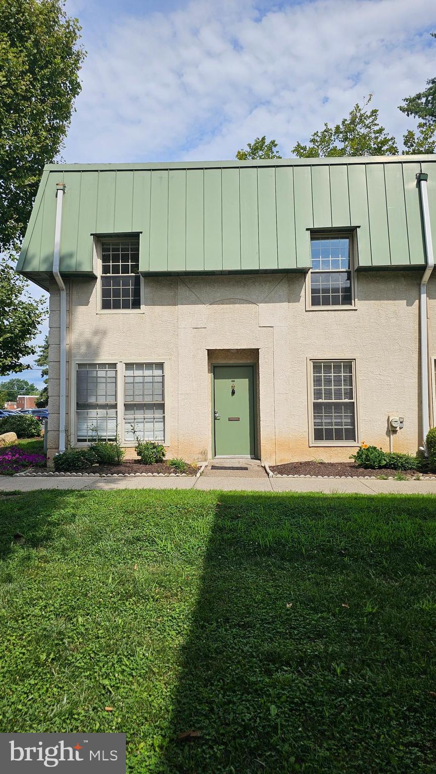 SOMERTON - Residential Lease