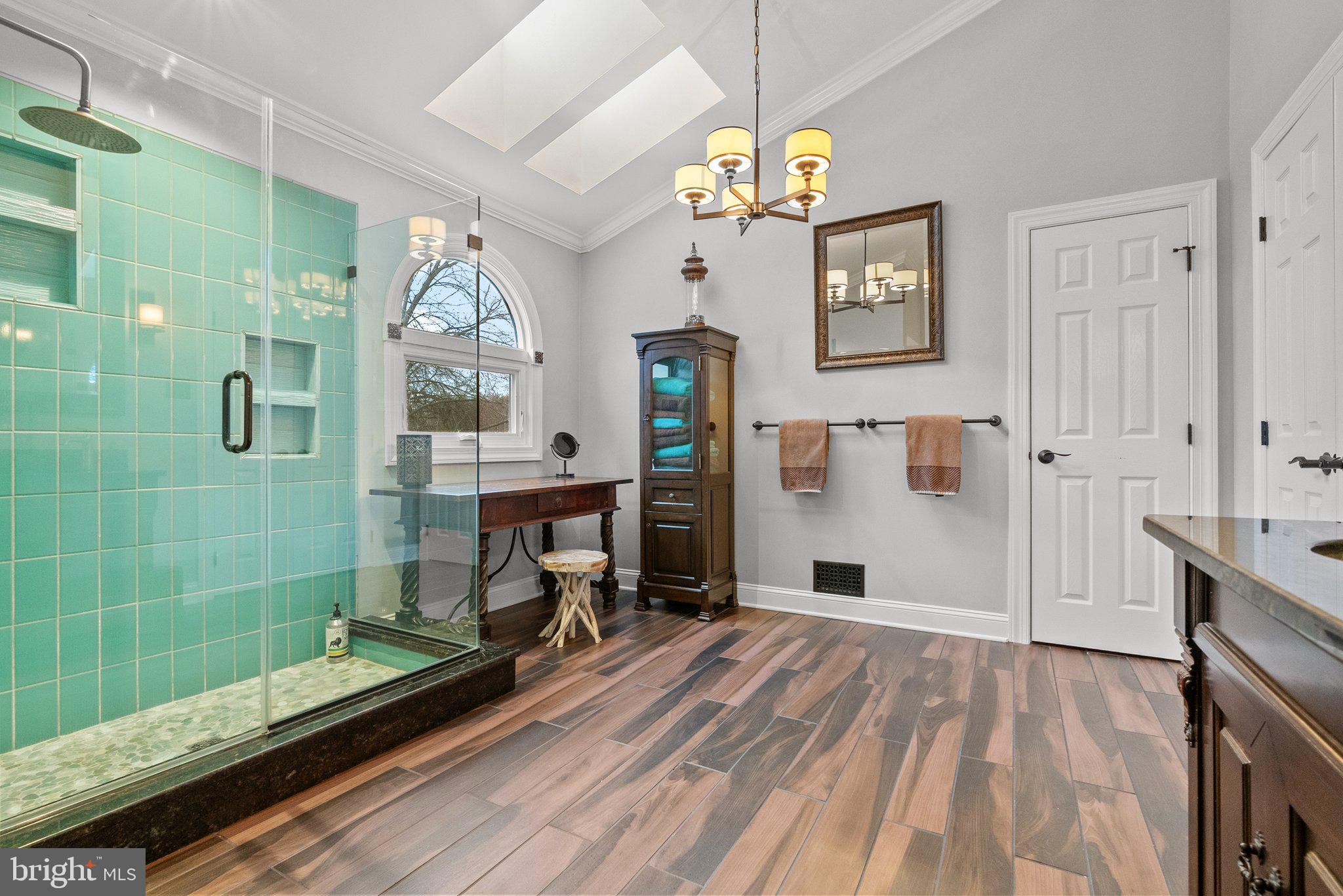 FARMVIEW - Residential