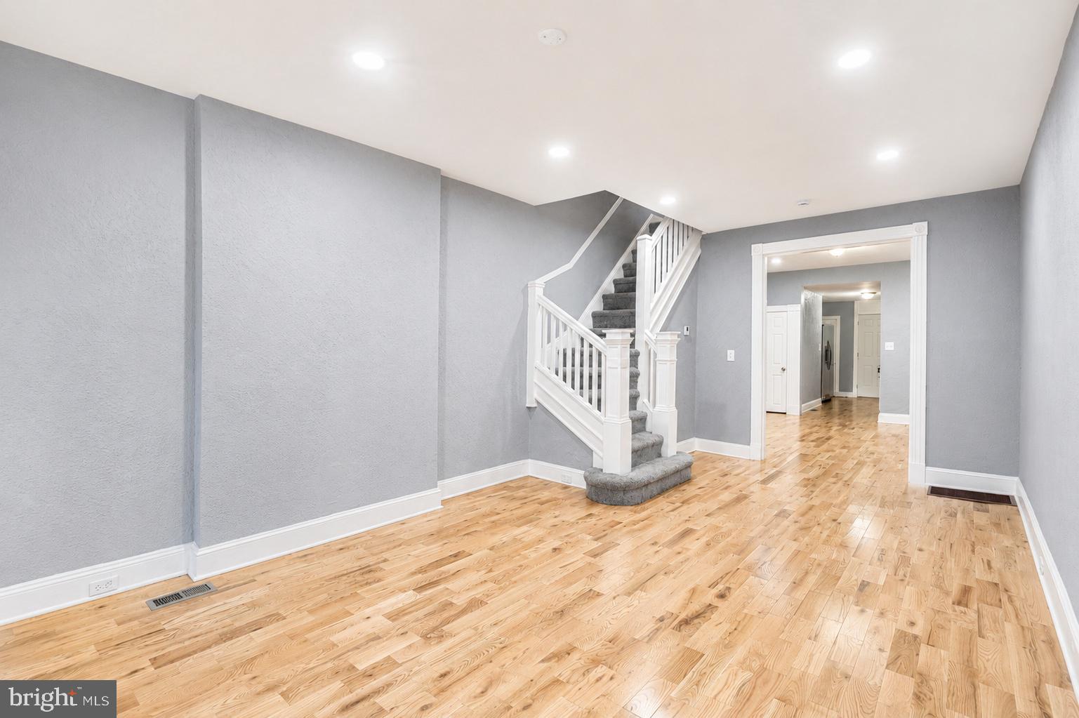 ROSEMONT - Residential