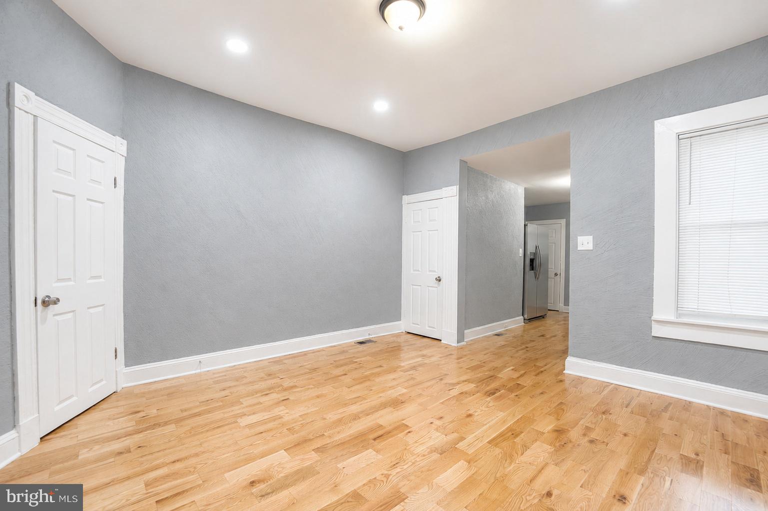 ROSEMONT - Residential