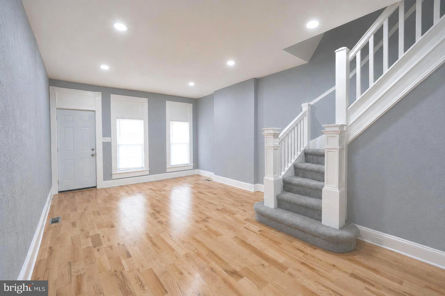 ROSEMONT - Residential