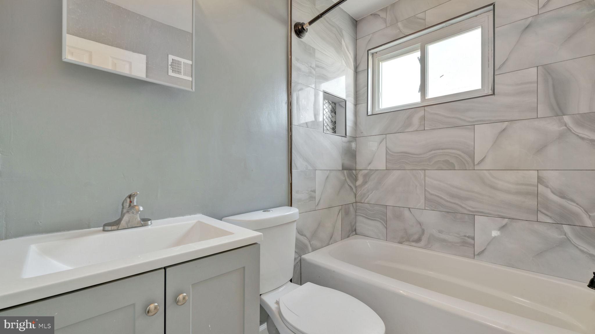 IVERSON VILLAGE - Residential