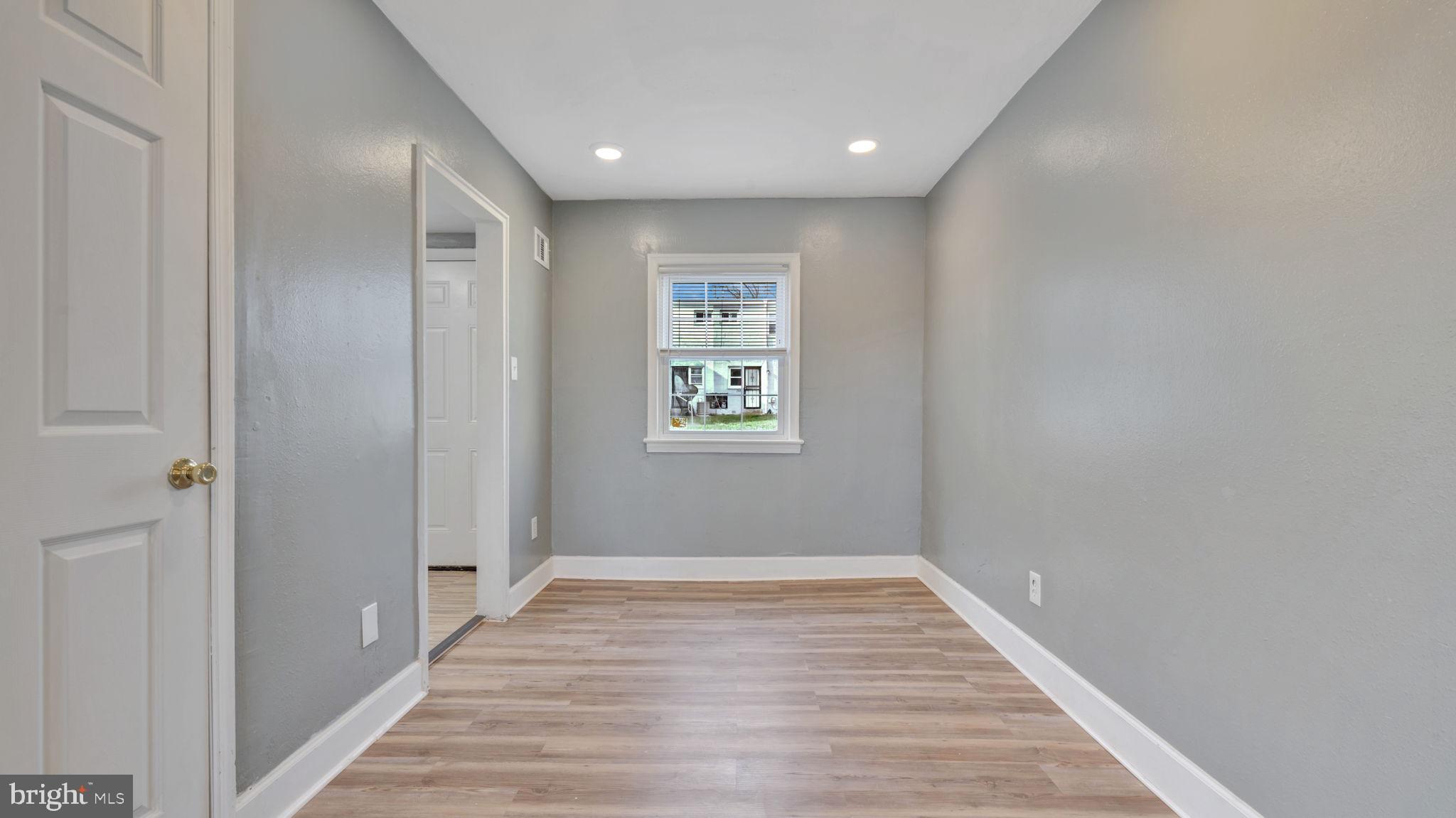 IVERSON VILLAGE - Residential