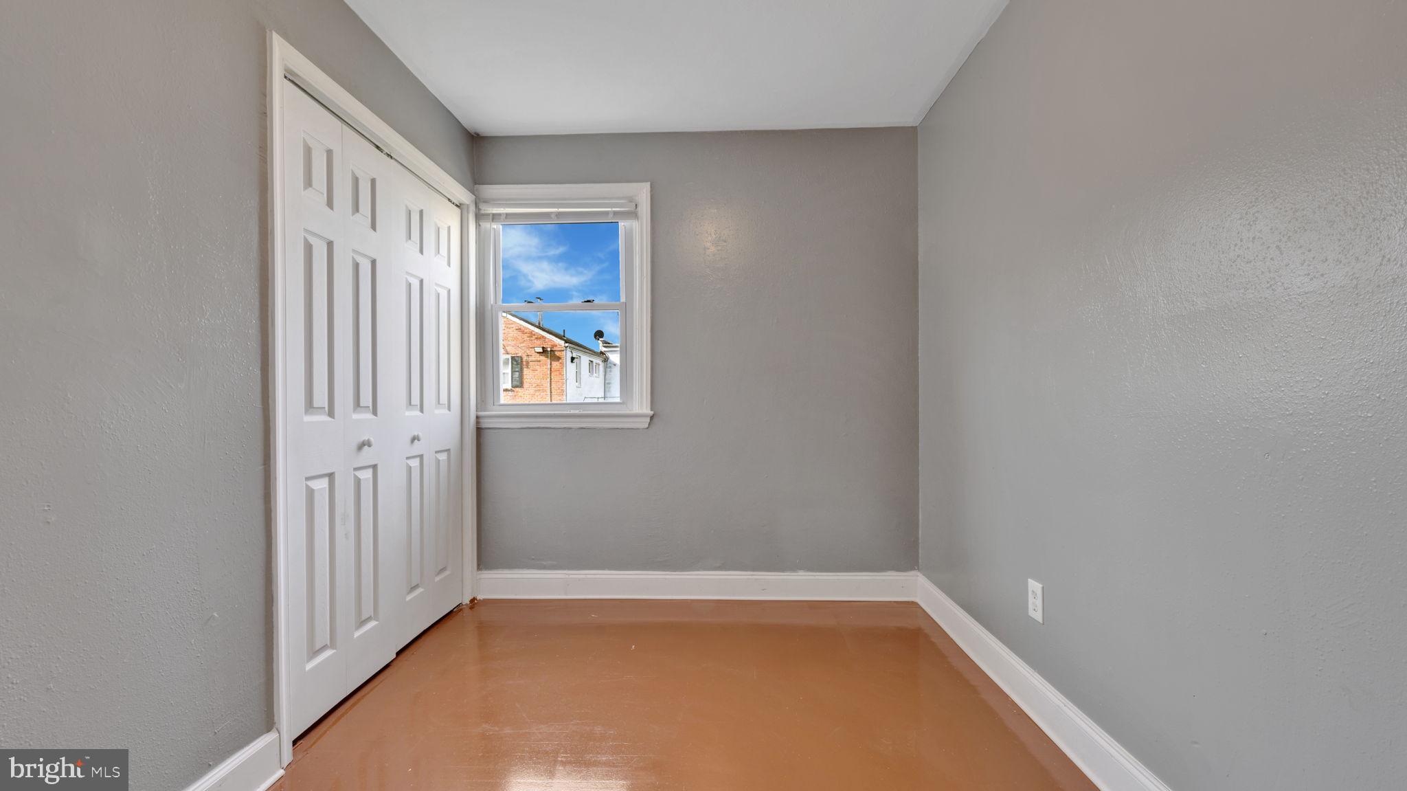 IVERSON VILLAGE - Residential