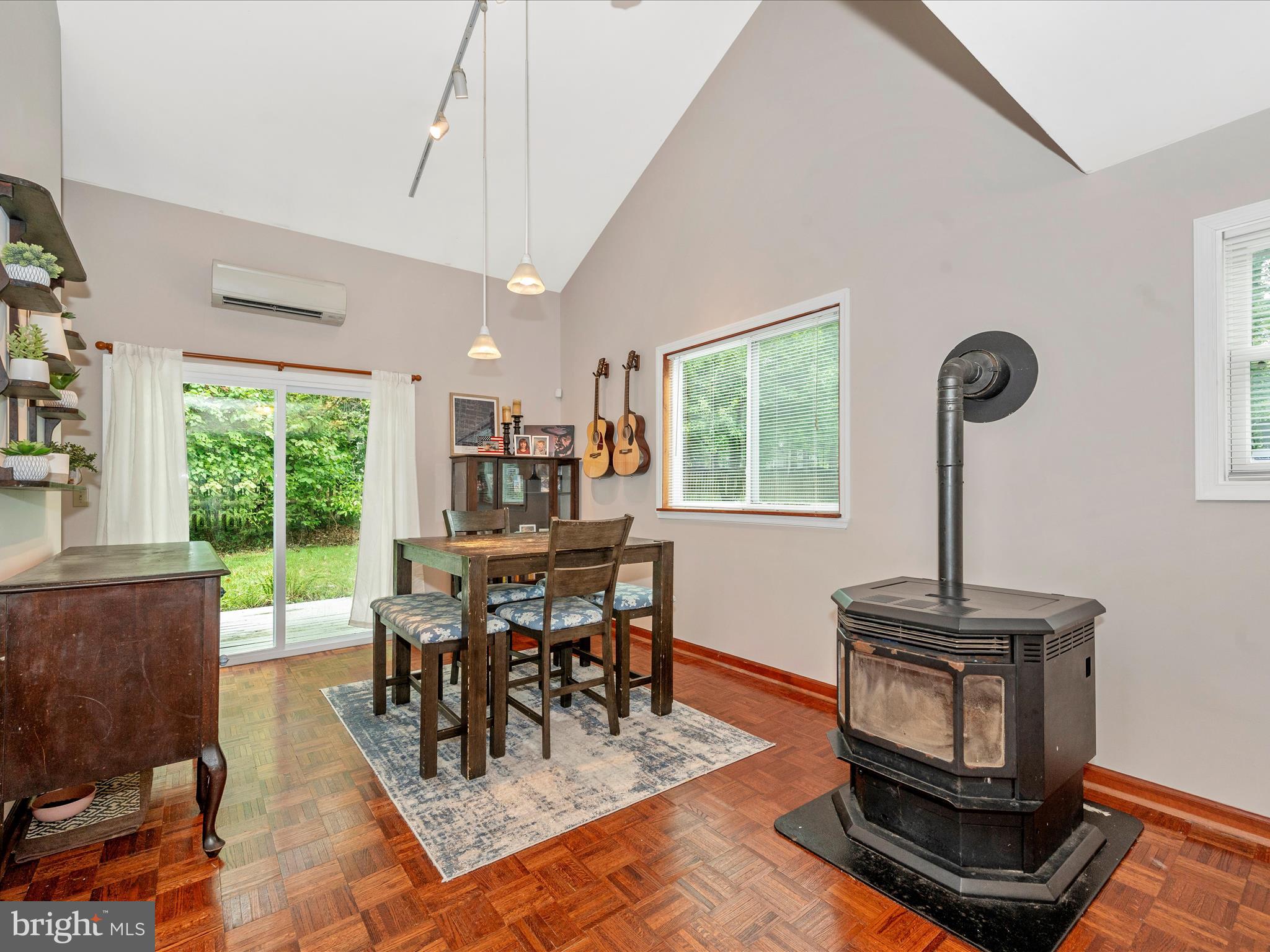 SHANNONDALE - Residential