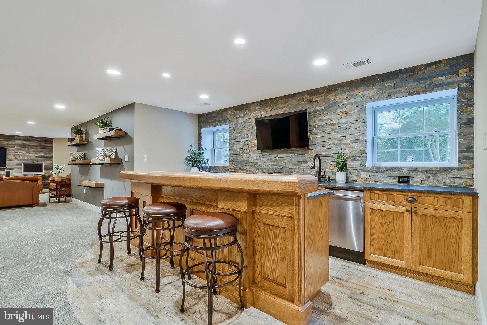 MC LEAN HAMLET - Residential